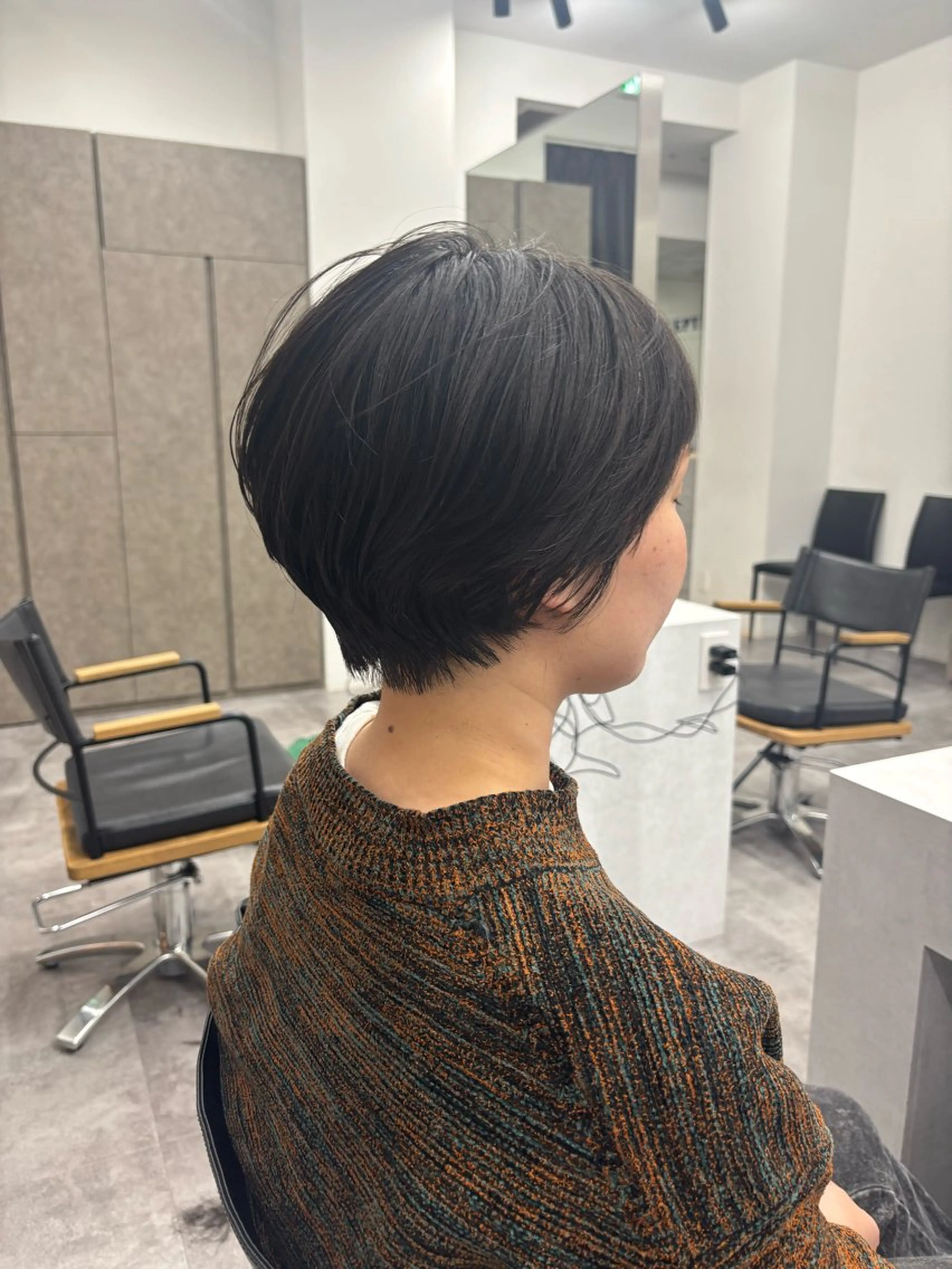 ショート カラー ヘアアレンジ マエダ アズミ🌱のヘアスタイル
