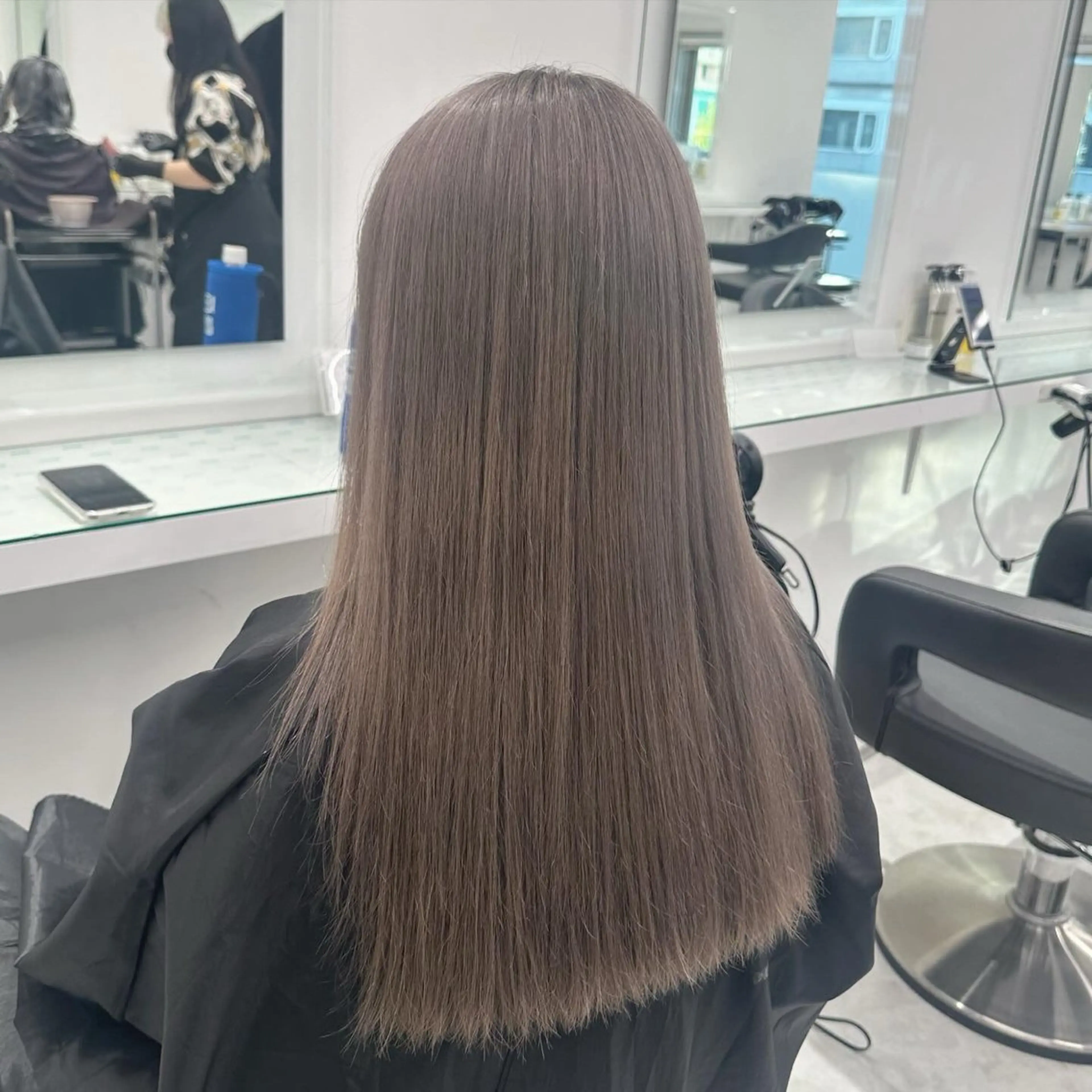 カラー マンツーマン/原宿/ 透明感カラー⭐️のヘアスタイル