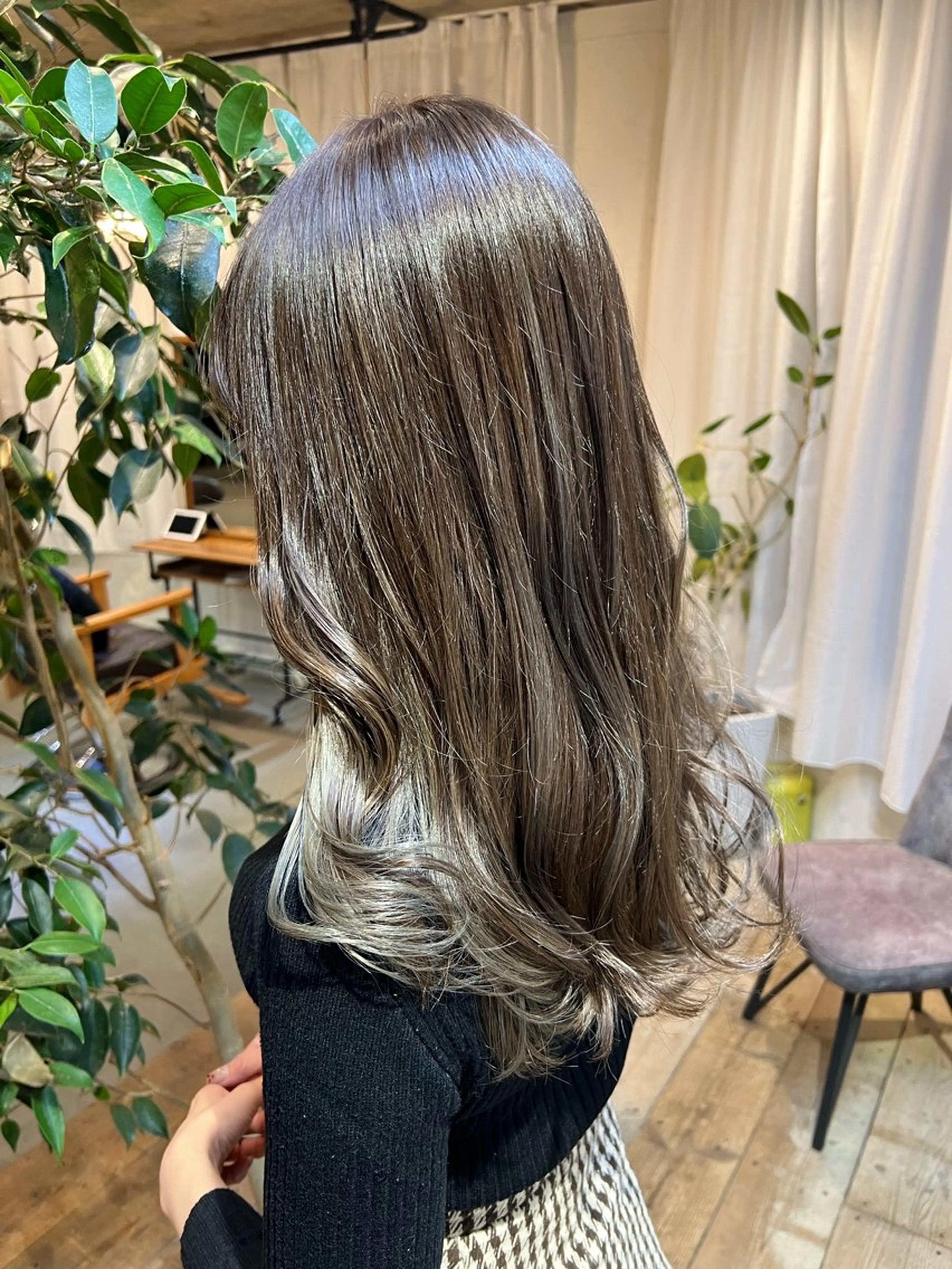 ロング アッシュ カット ヘアカラー トリートメント 髪質改善/艶髪カラー 関野文也のヘアスタイル