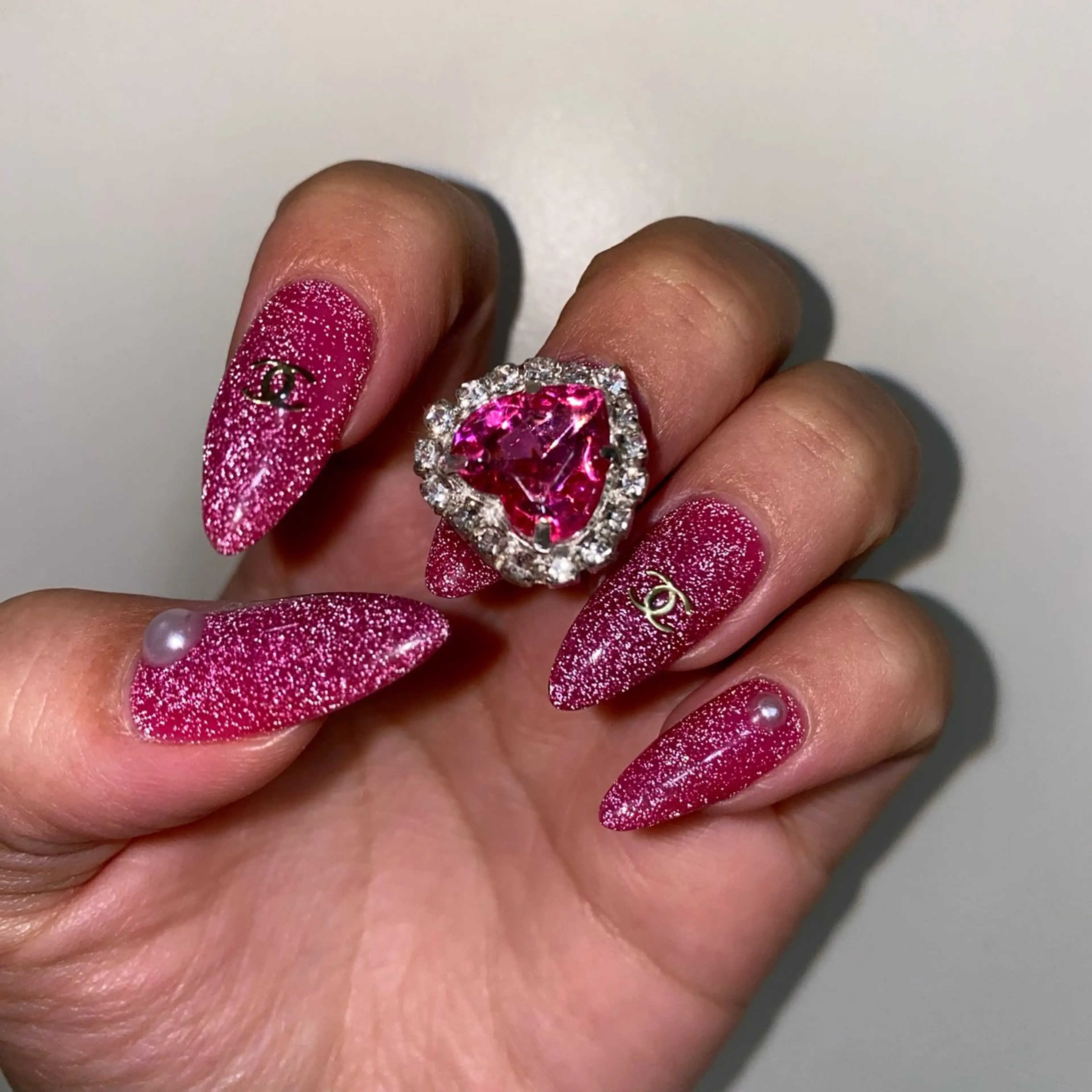 ネイル フラッシュネイル ピンク ハンドネイル yuki nail...のネイルデザイン