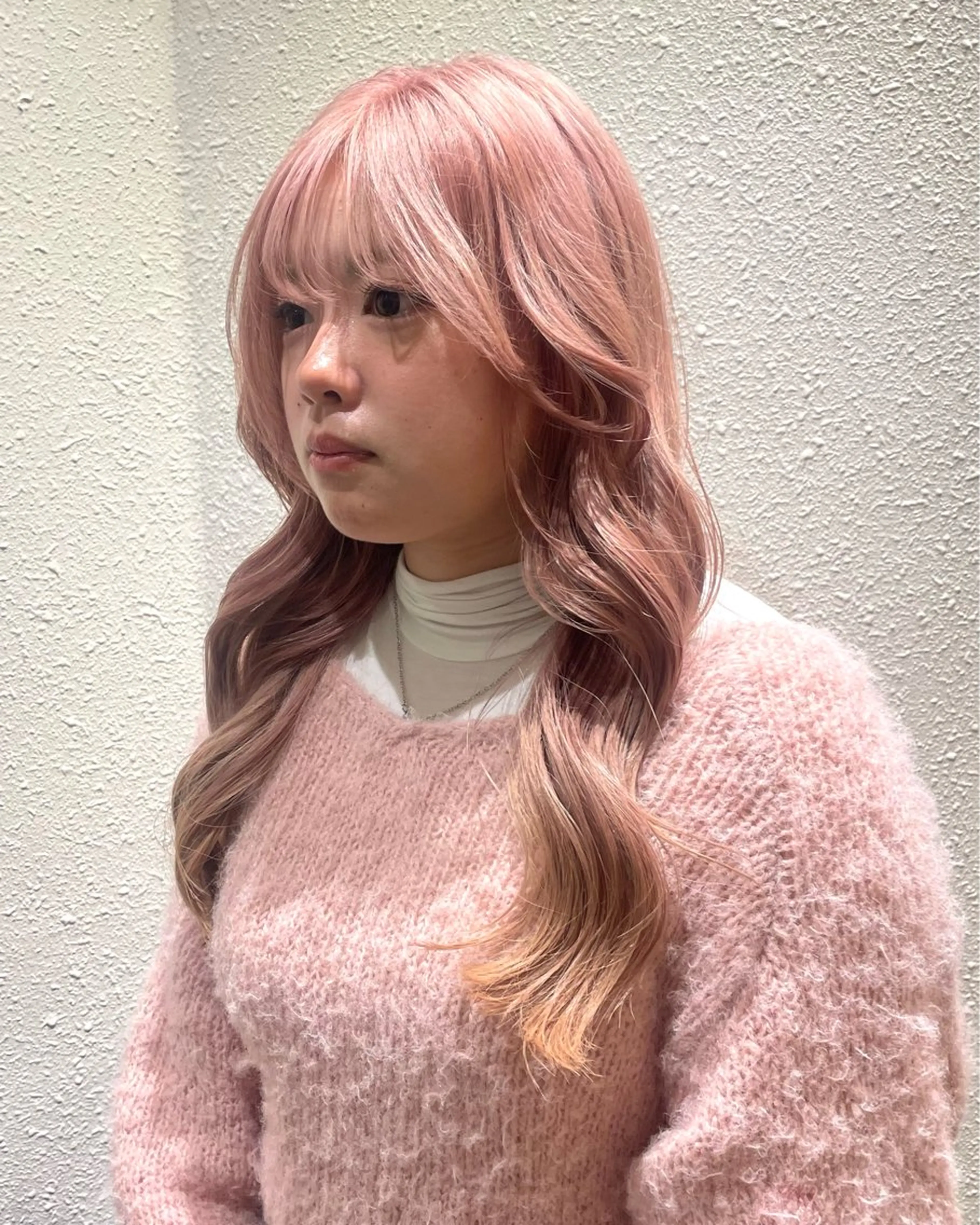 カラー ハイトーンカラー🎀 小野百葉のヘアスタイル