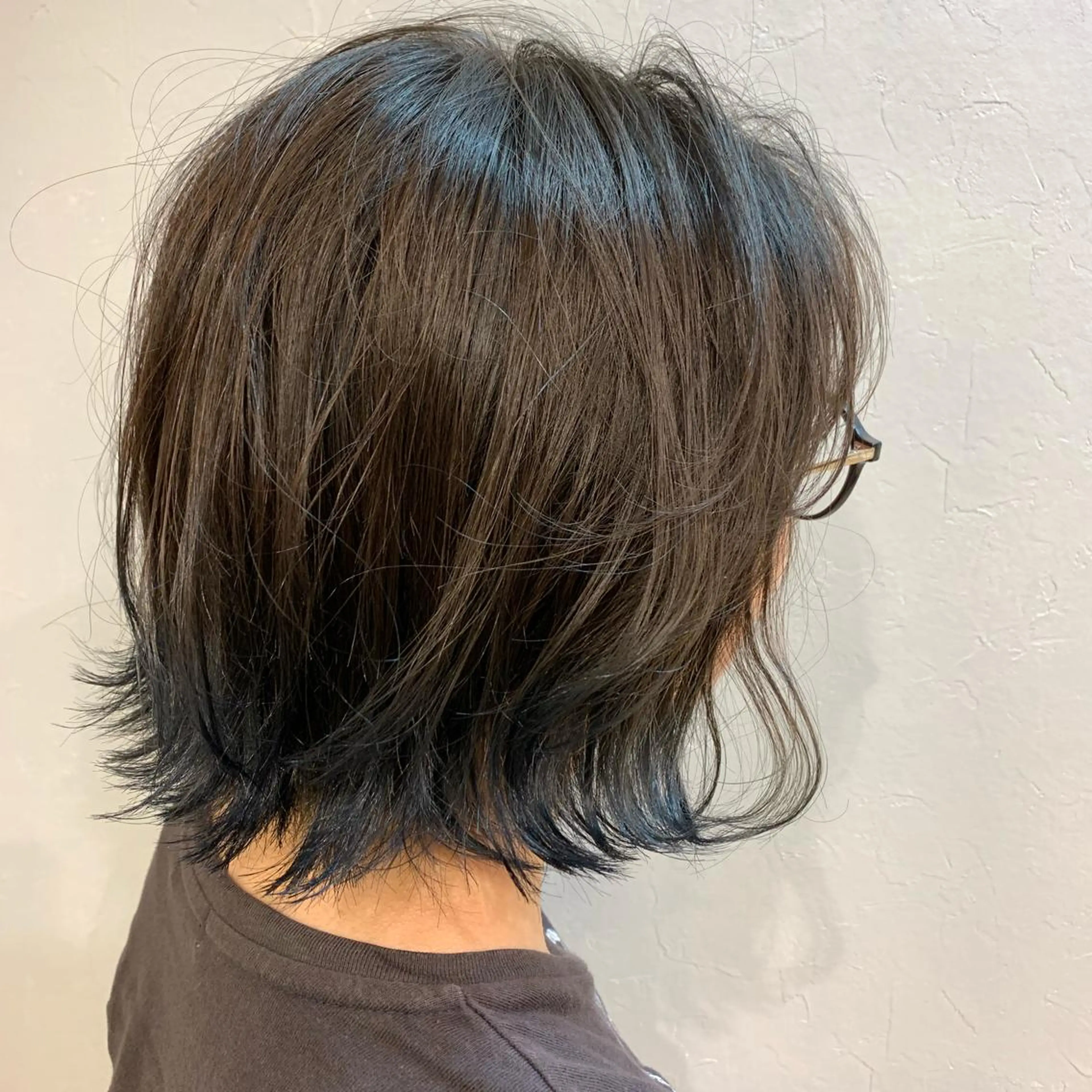 ショート カラー 切りっぱなしボブ ネイビーカラー ボブ hair&make  AZURE所属・加藤 菜々のその他イメージ