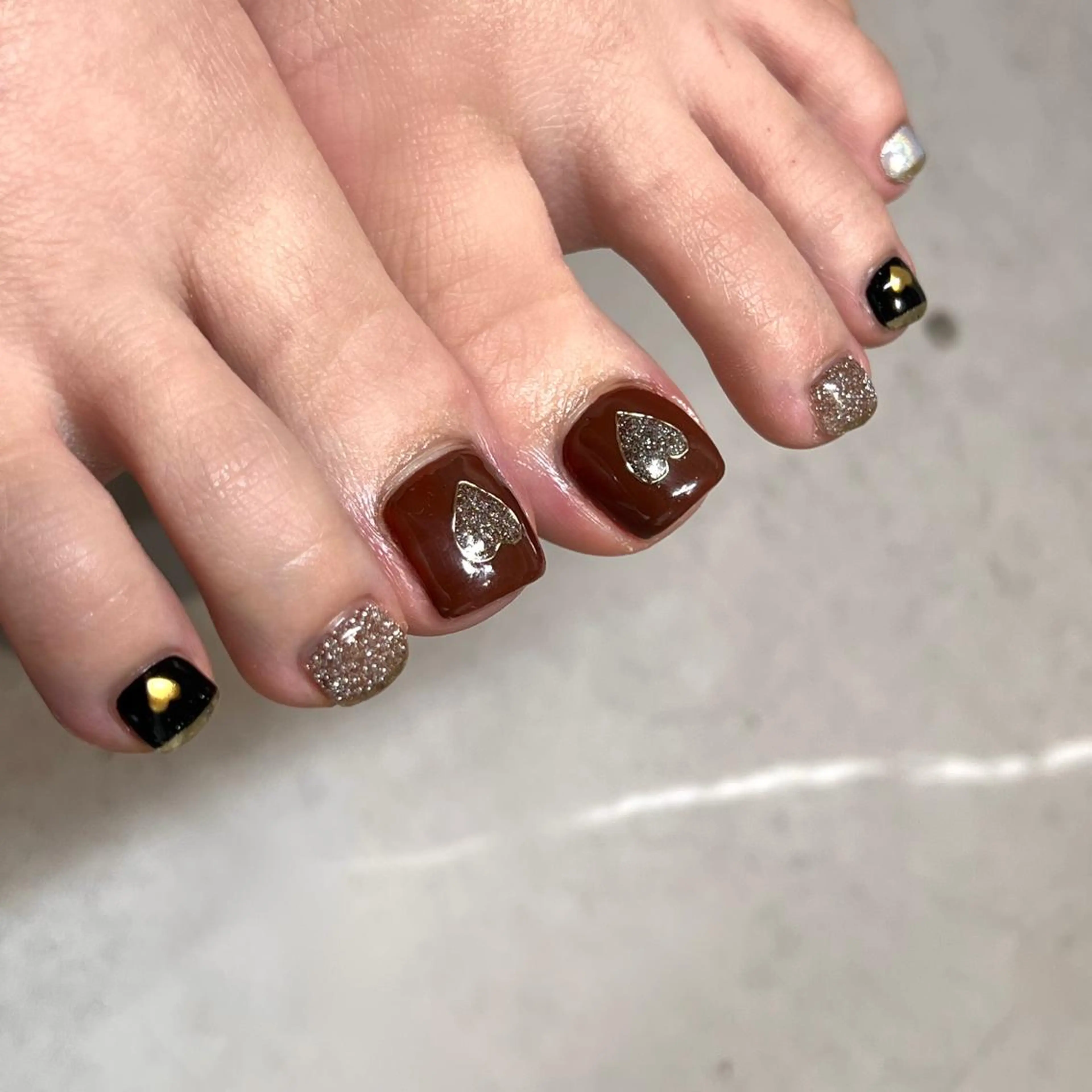 ショート ネイル マツエク・マツパ フットネイル REVIA_nail maiのネイルデザイン