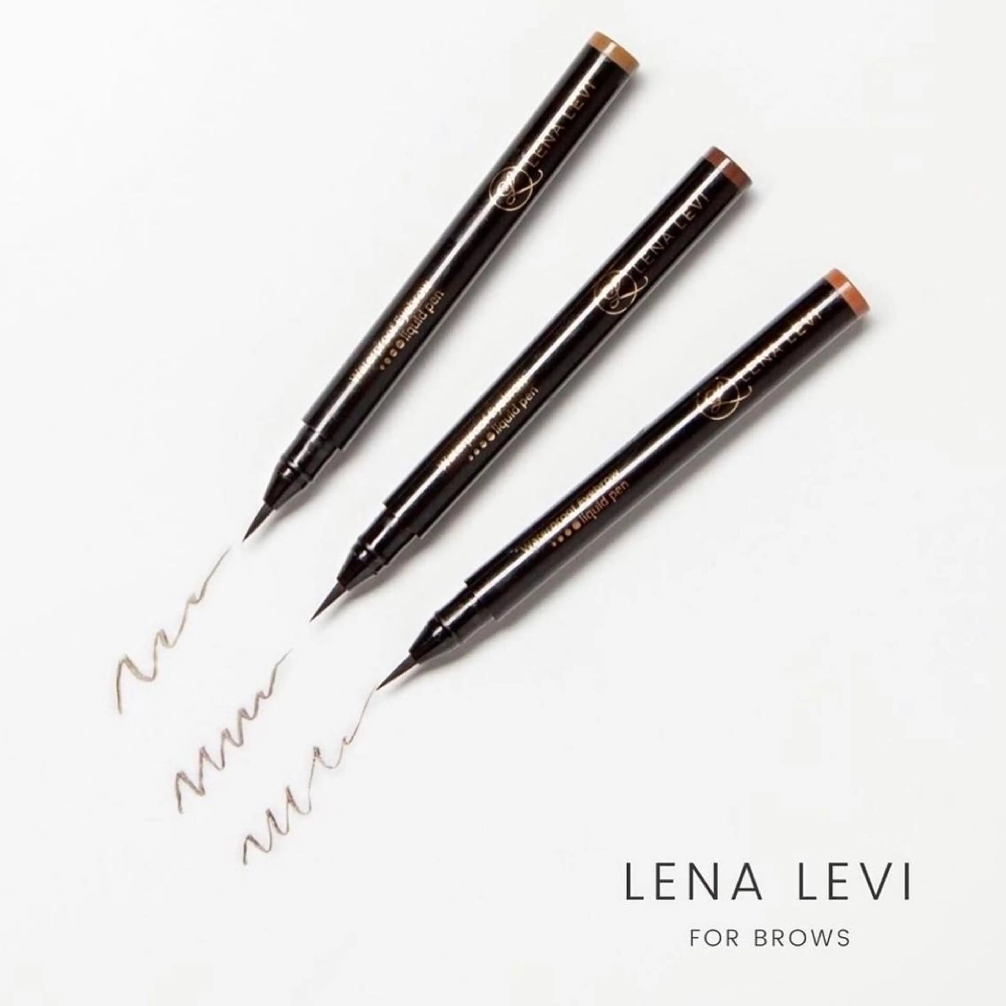 アイブロウ ハリウッドブロウリフト 𝕁𝔼𝕃𝕃𝕐 𝕃𝔸𝕊ℍのマツエク・マツパデザイン