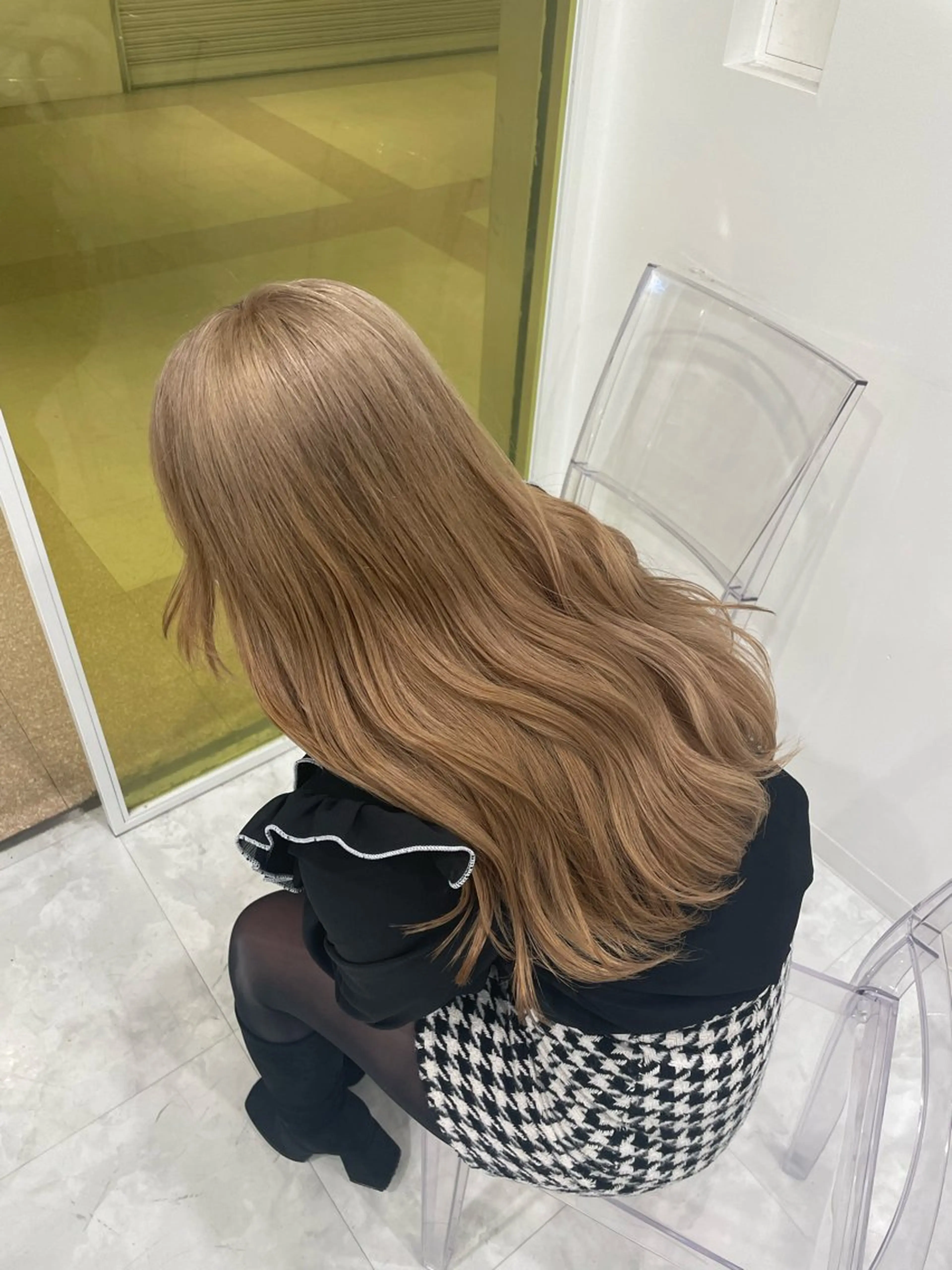 【✨ミニモSALE✨】レディースカット➕似合わせワンカラー➕オリジナルトリートメント🩶の写真