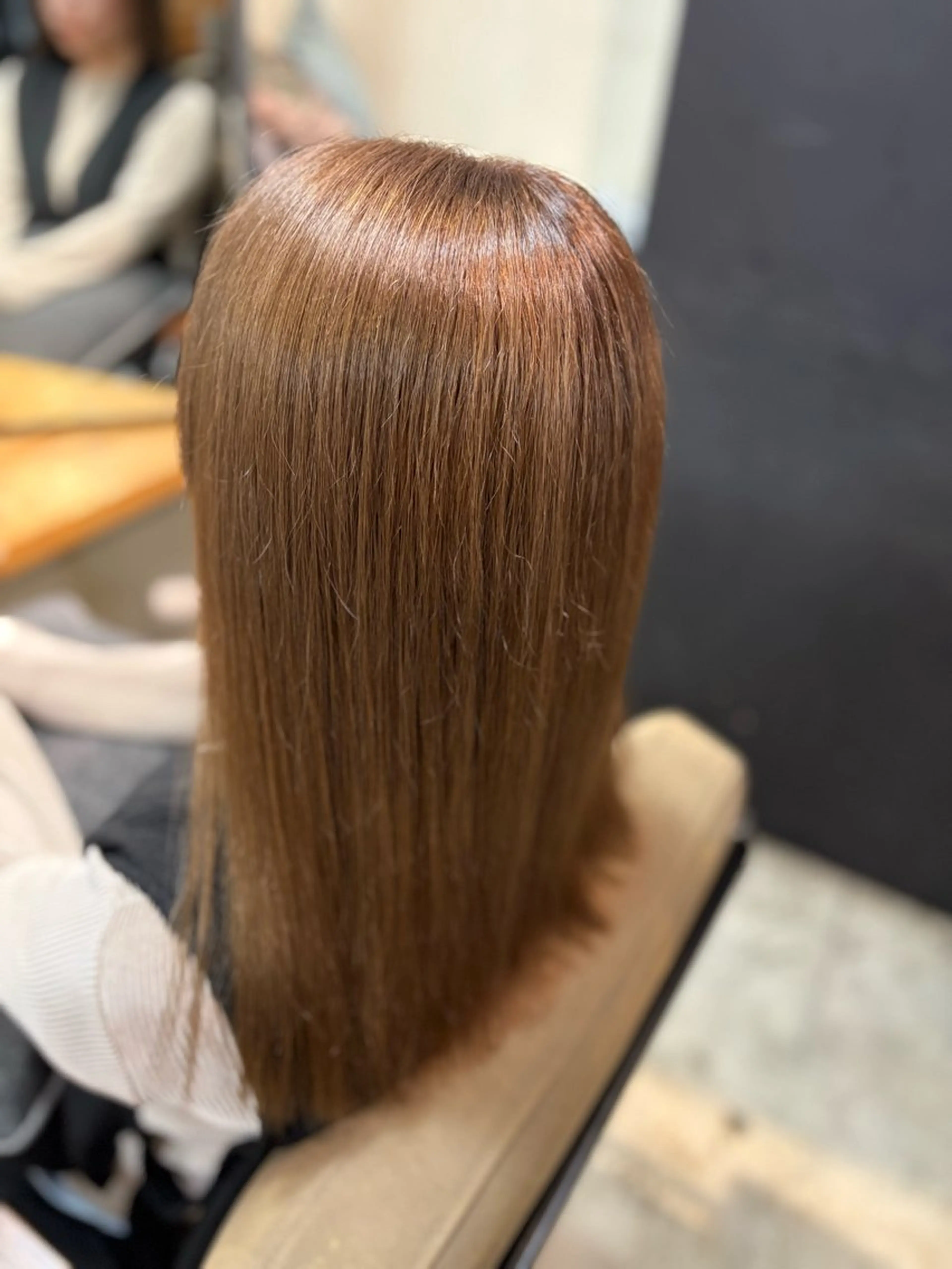 セミロング ヘアカラー 深江 心咲のヘアスタイル