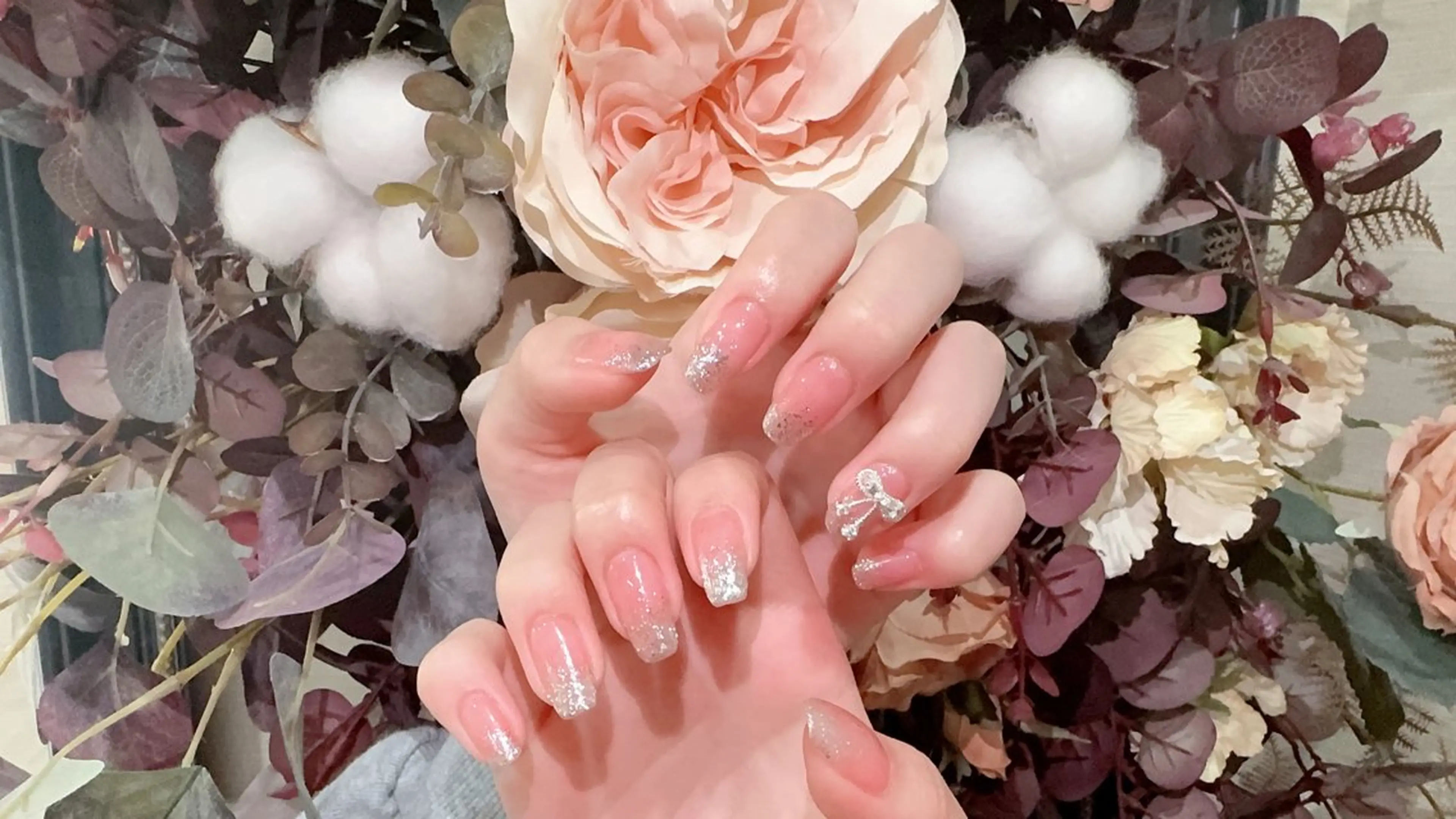 ネイル 長さ出し フットネイル フレンチネイル ジェルネイル 韓国ネイル Niko nailサロンのネイルデザイン