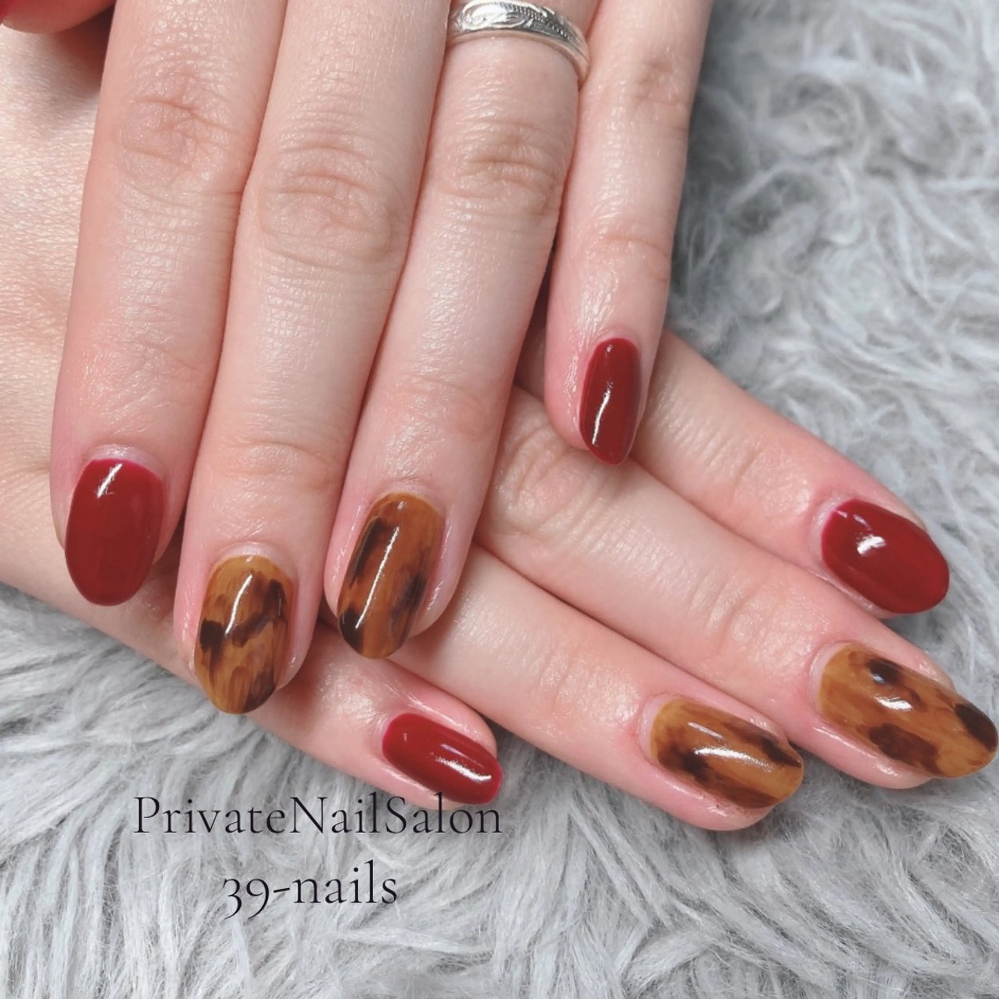 ネイル べっ甲ネイル ボルドー ジェルネイル 持ち込み ニュアンスネイル ハンドネイル 39-nails EharaMikuのネイルデザイン