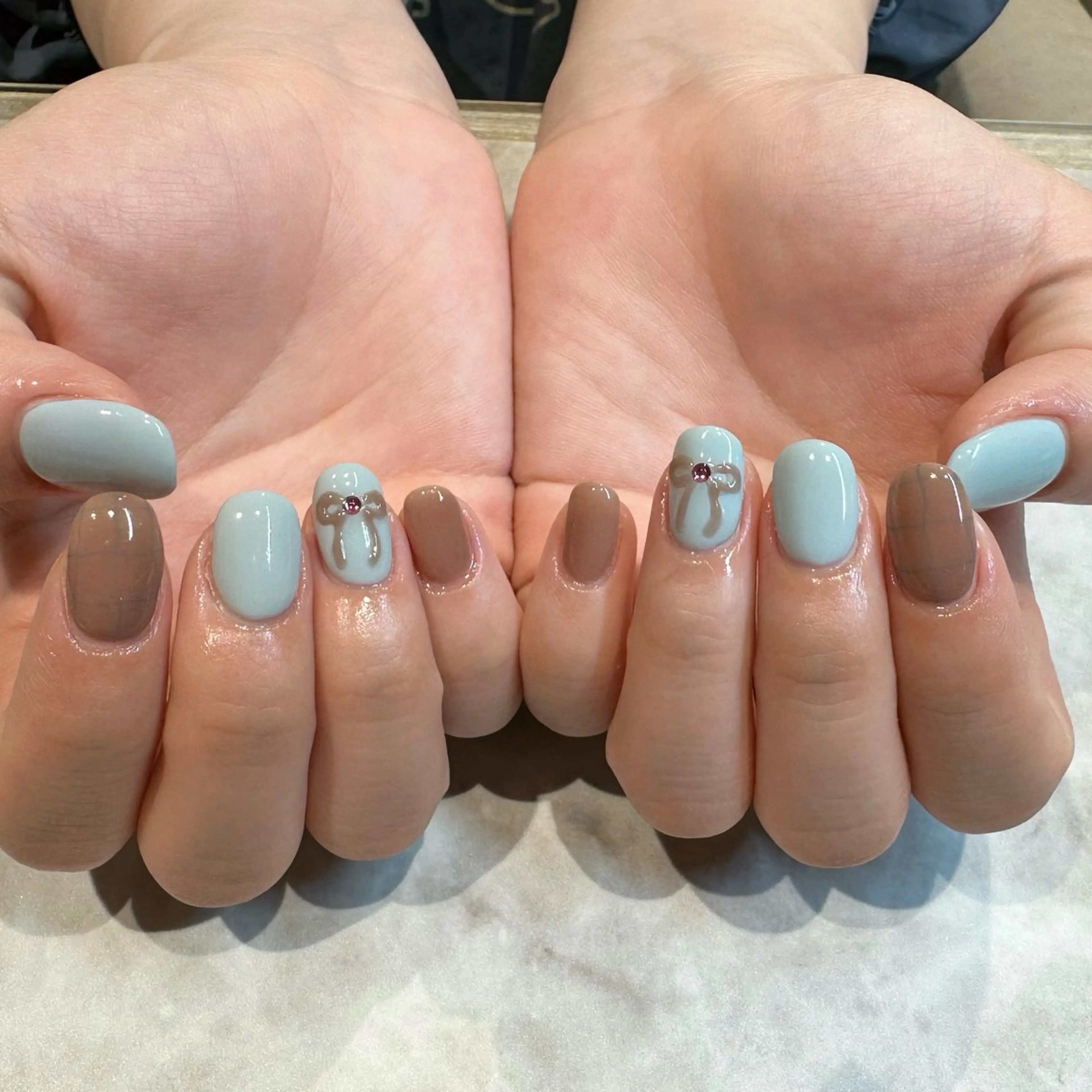ネイル リボン erinca nail所属・圦本 有紀のネイルデザイン