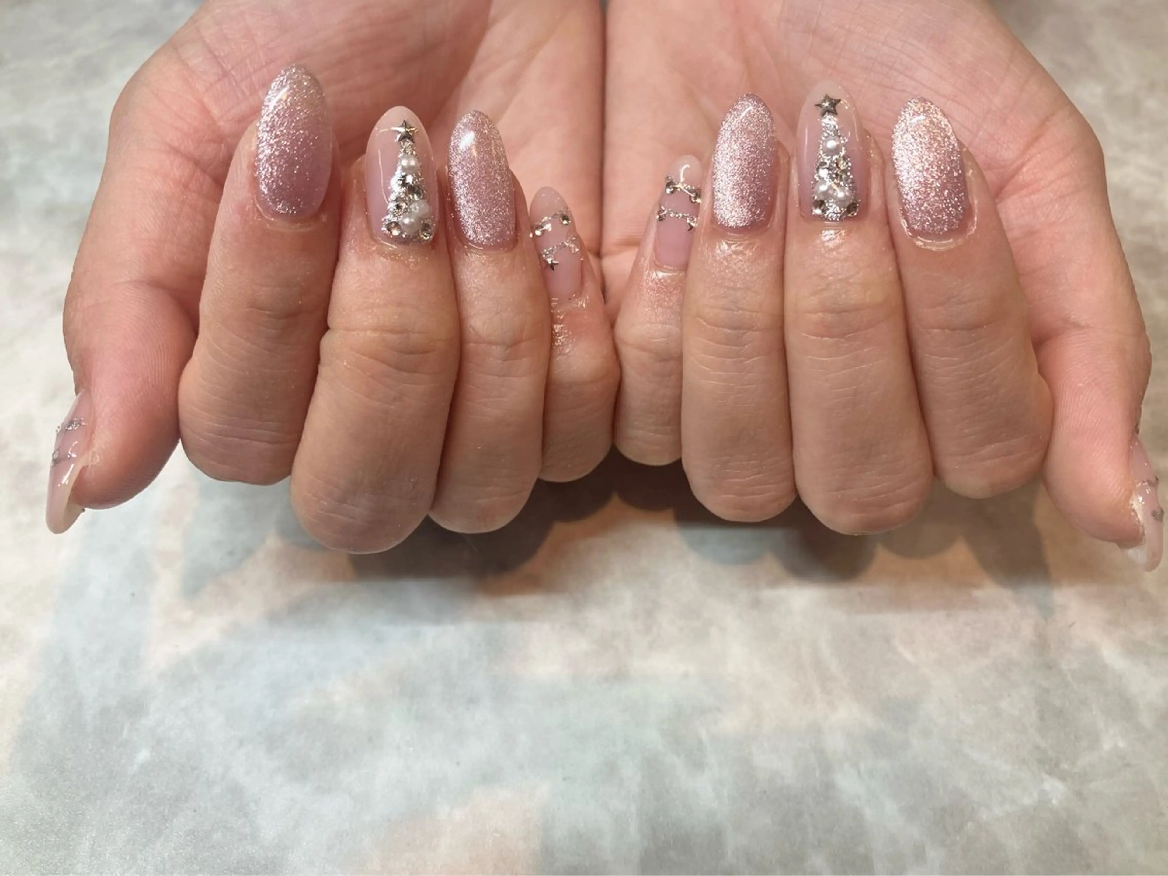 ネイル Rich to 半田店所属・rich to 内田のネイルデザイン