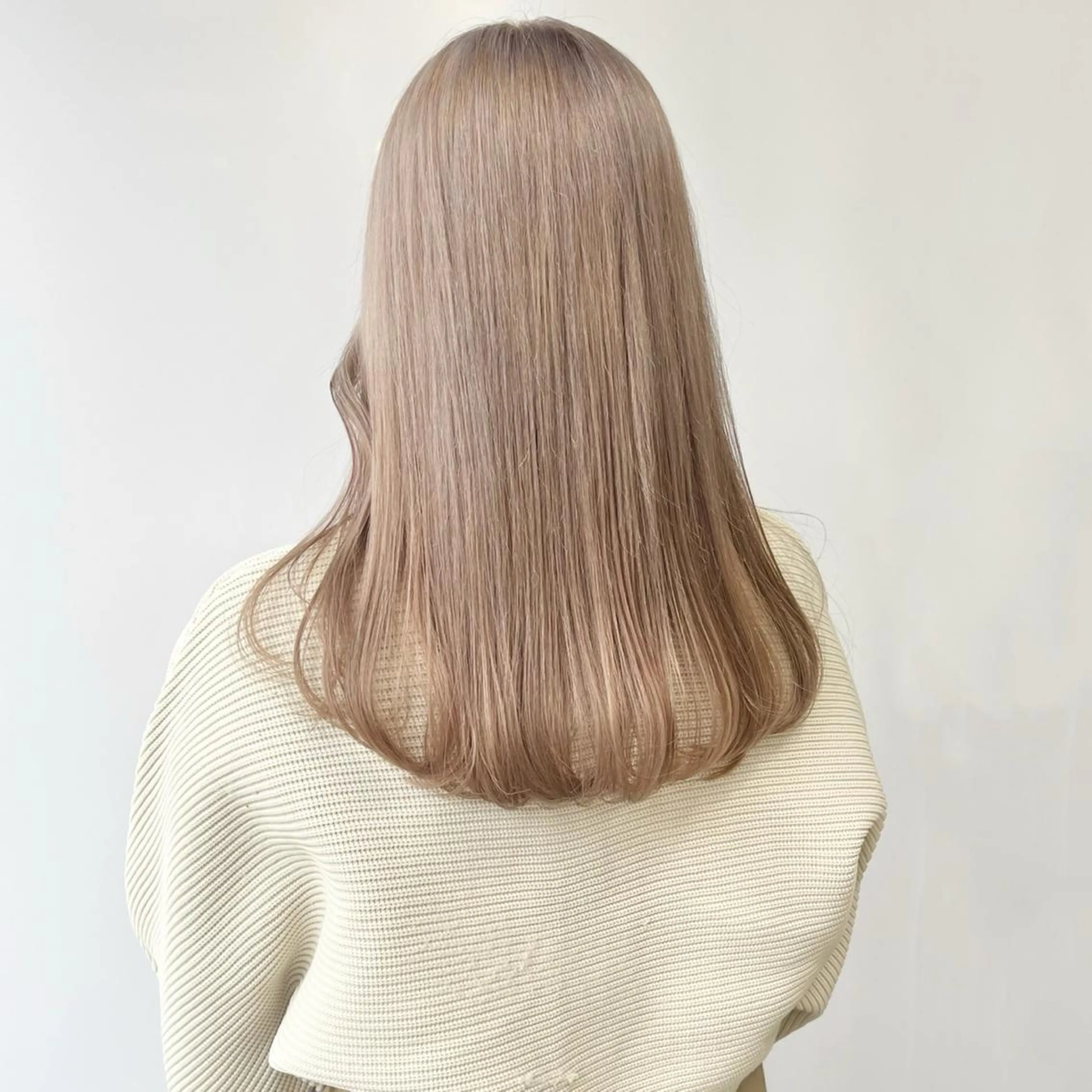 セミロング カラー ヘアアレンジ ブリーチ ヘアカラー トリートメント 🎀taro ブリーチなしカラーのヘアスタイル