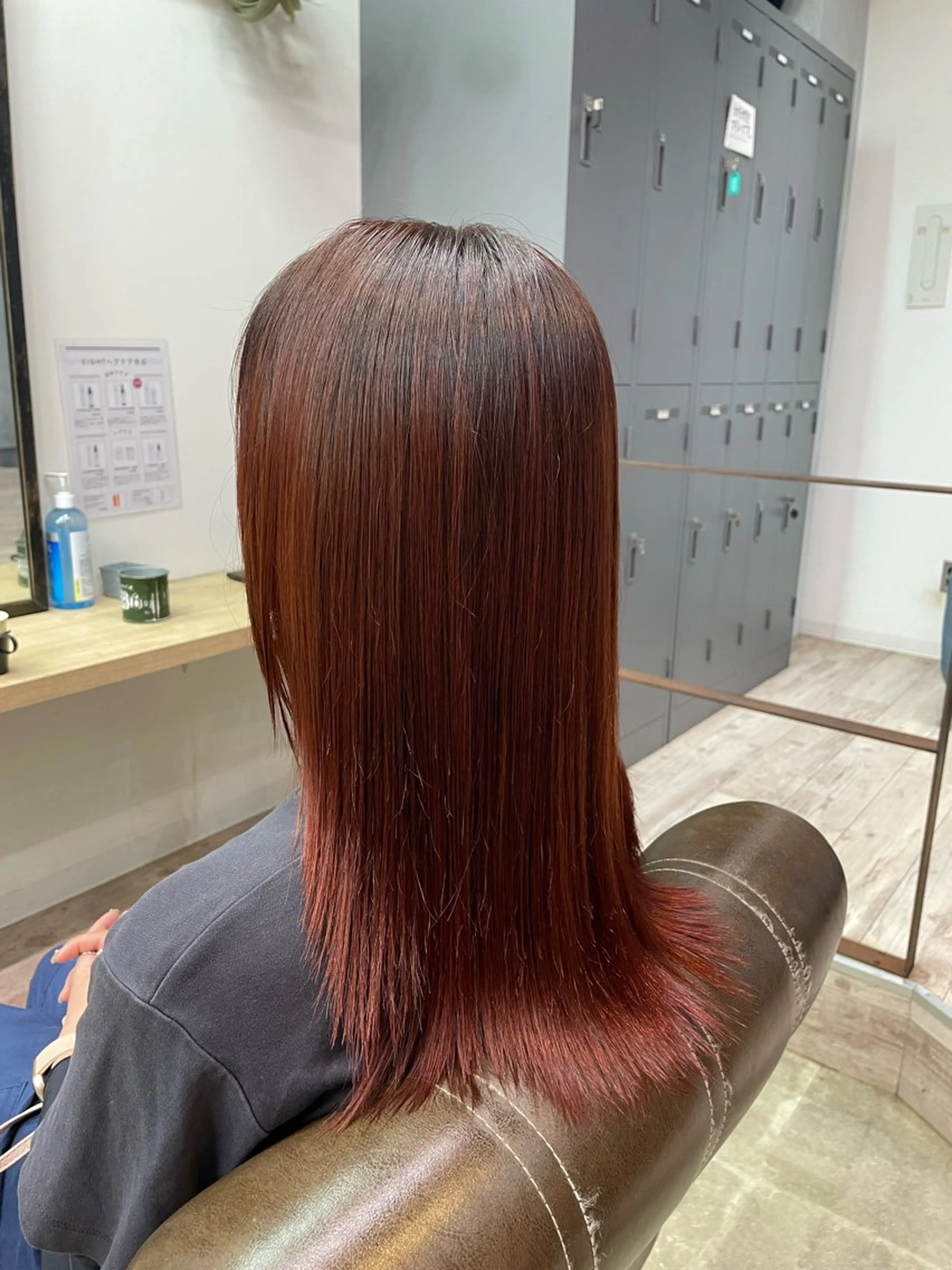 カラー グラデーションカラー レッドカラー ヘアカラー 美澤 優一のヘアスタイル