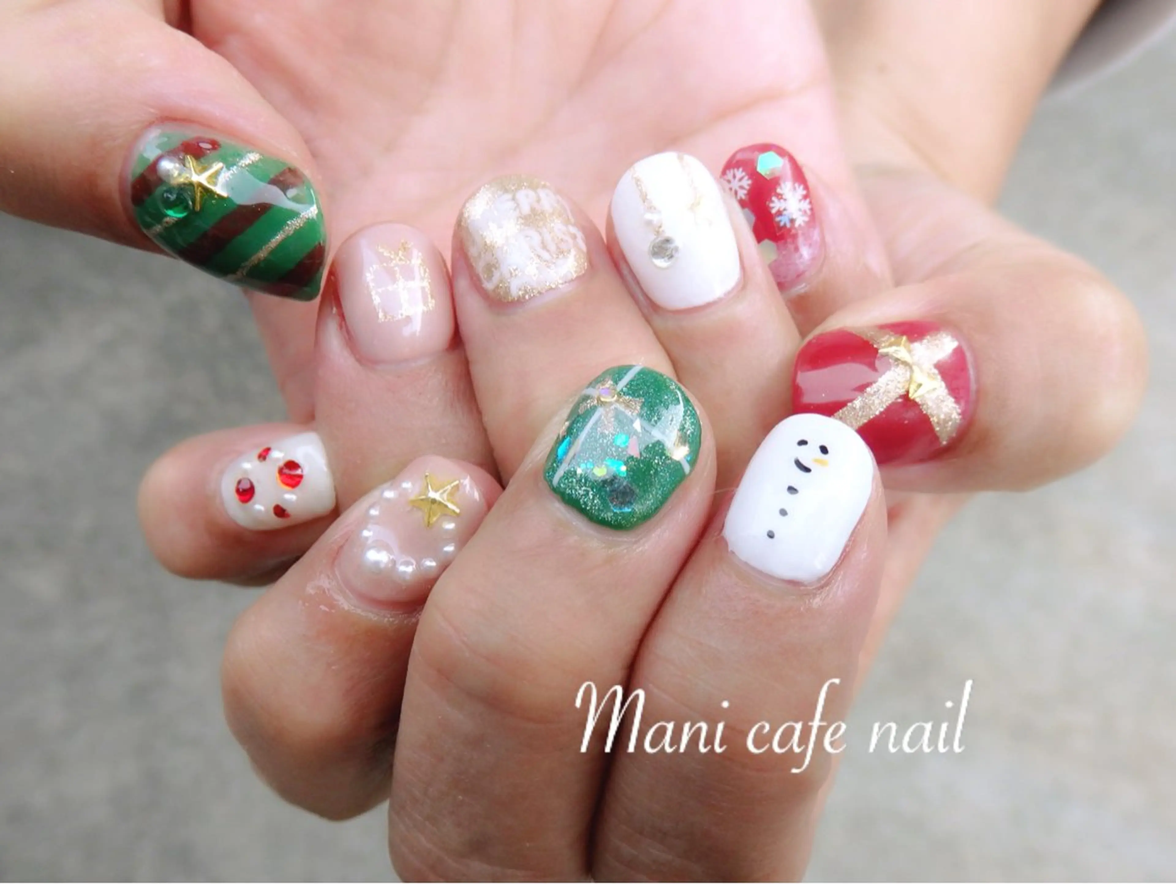ネイル ハンドネイル Mani cafe nailのネイルデザイン