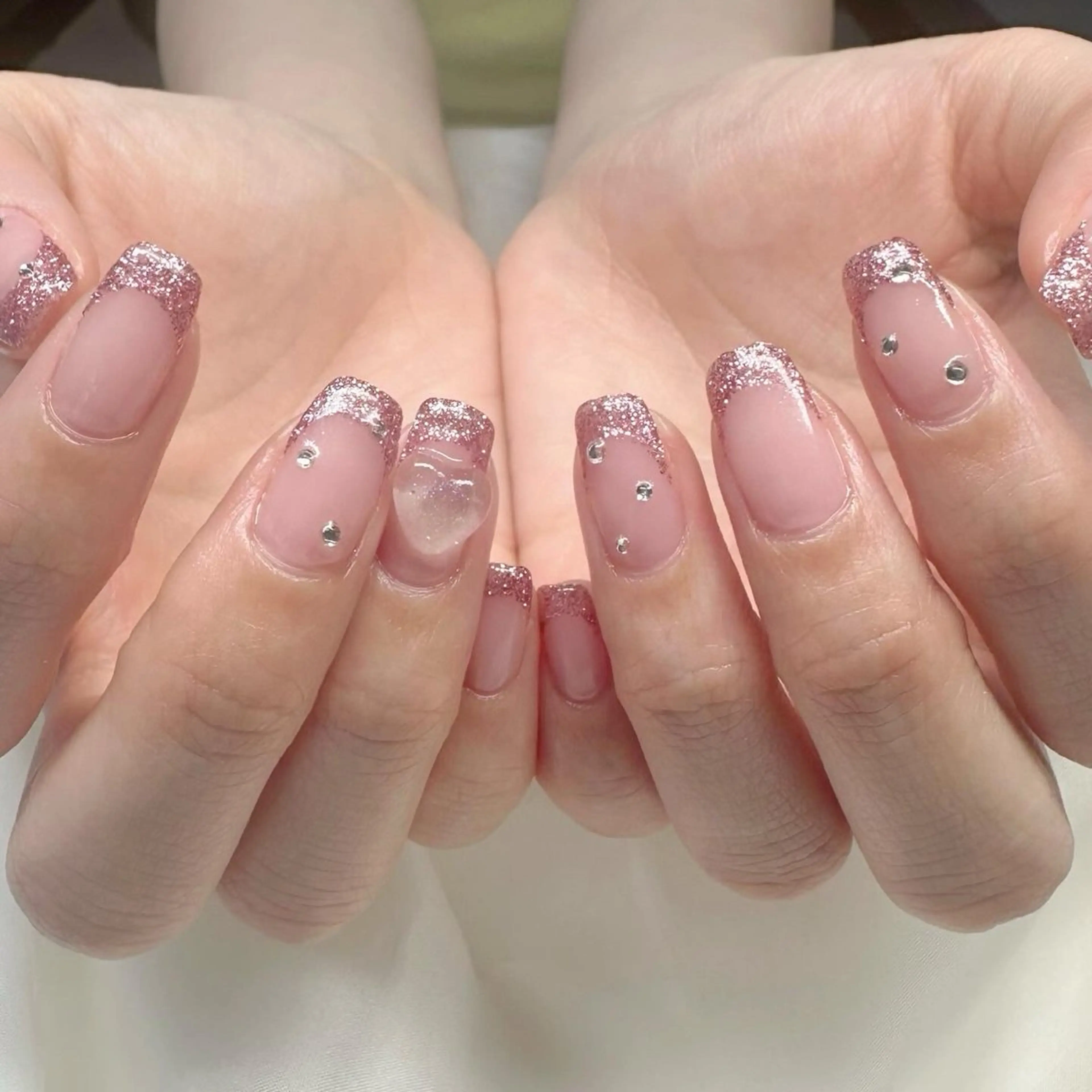ネイル オーロラネイル クリアネイル フレンチネイル ハート 氷ネイル・うるうるネイル 🪞KAPE NAIL 🪞のネイルデザイン