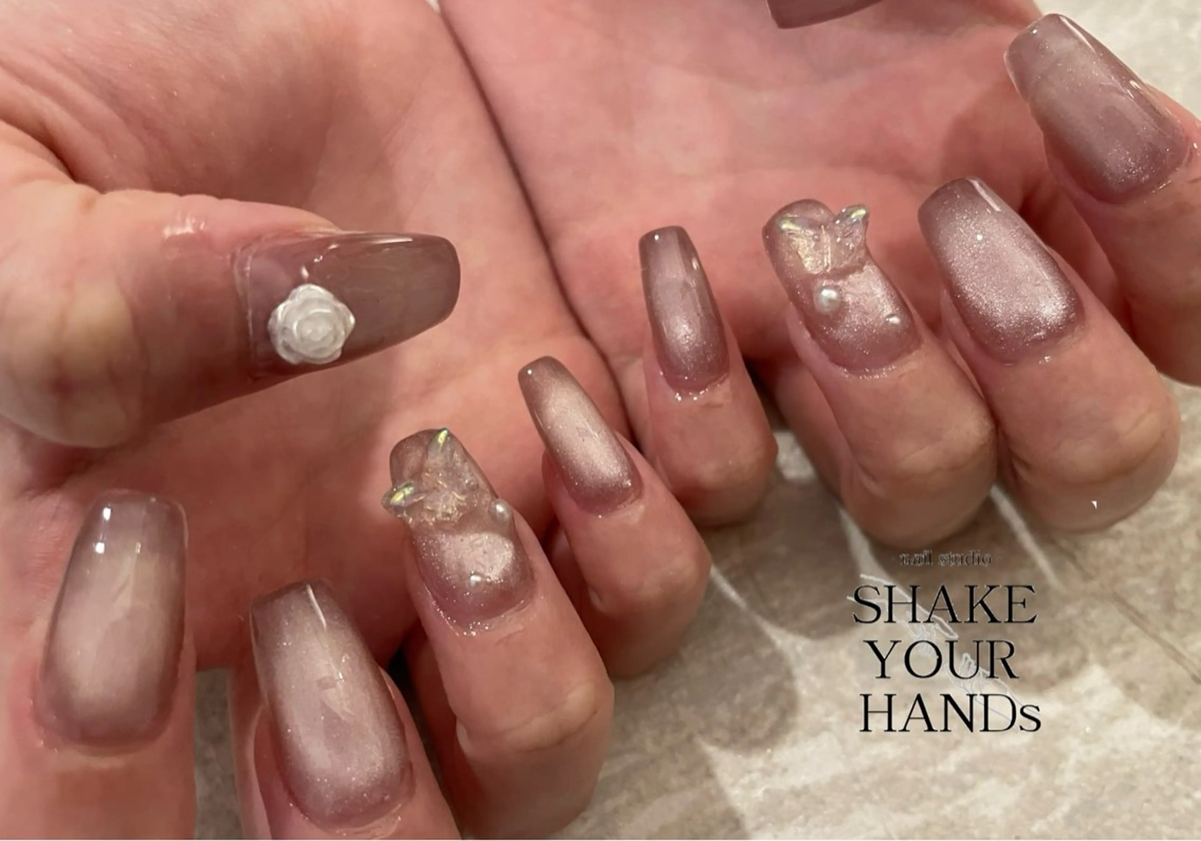 ネイル マグネットネイル ハンドネイル ネイルスタジオ シェイクユアハンズのネイルデザイン