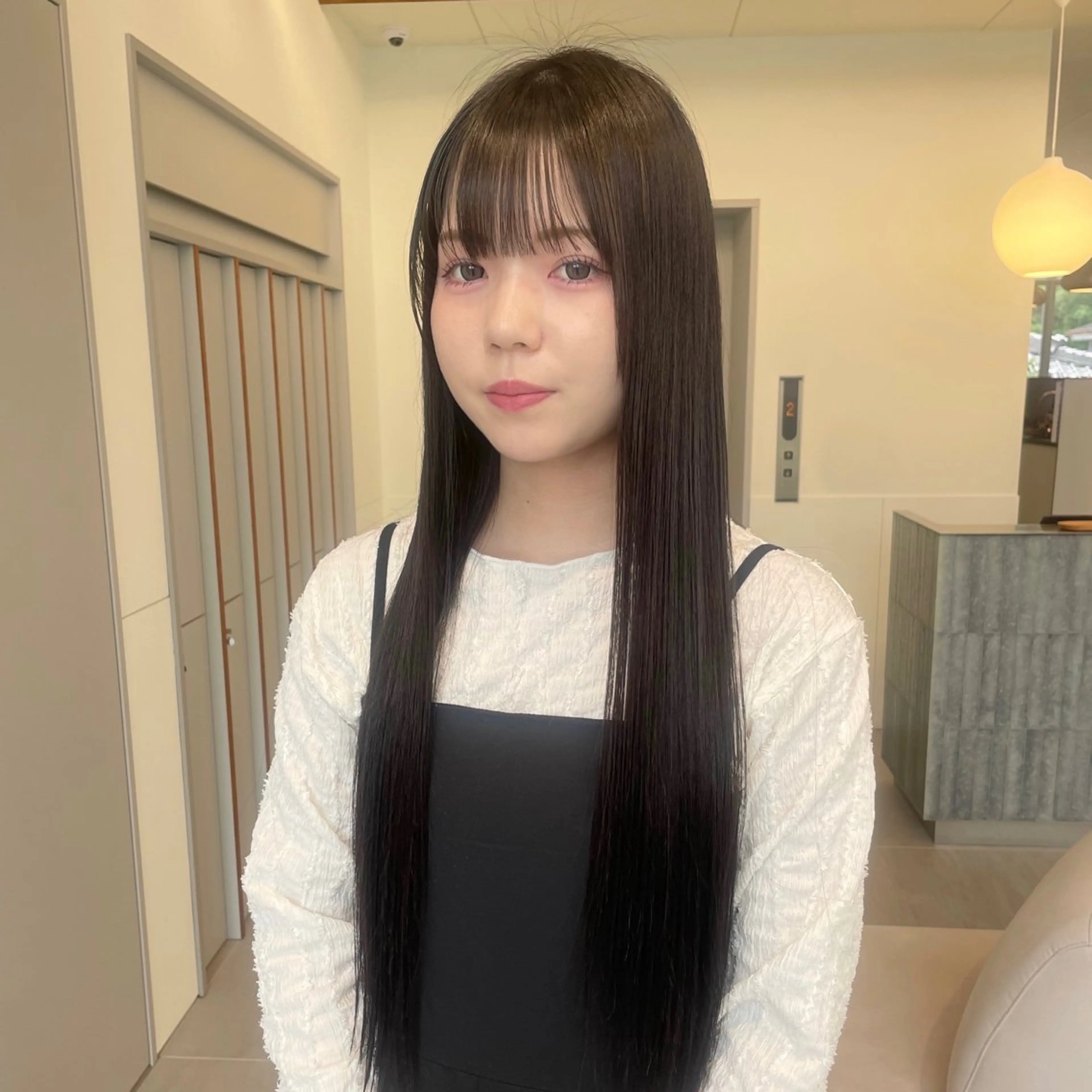 ロング カラー ベージュカラー ブリーチ 透明感カラー ダブルカラー ブリーチ/レイヤー 🌻Mutsumiのヘアスタイル