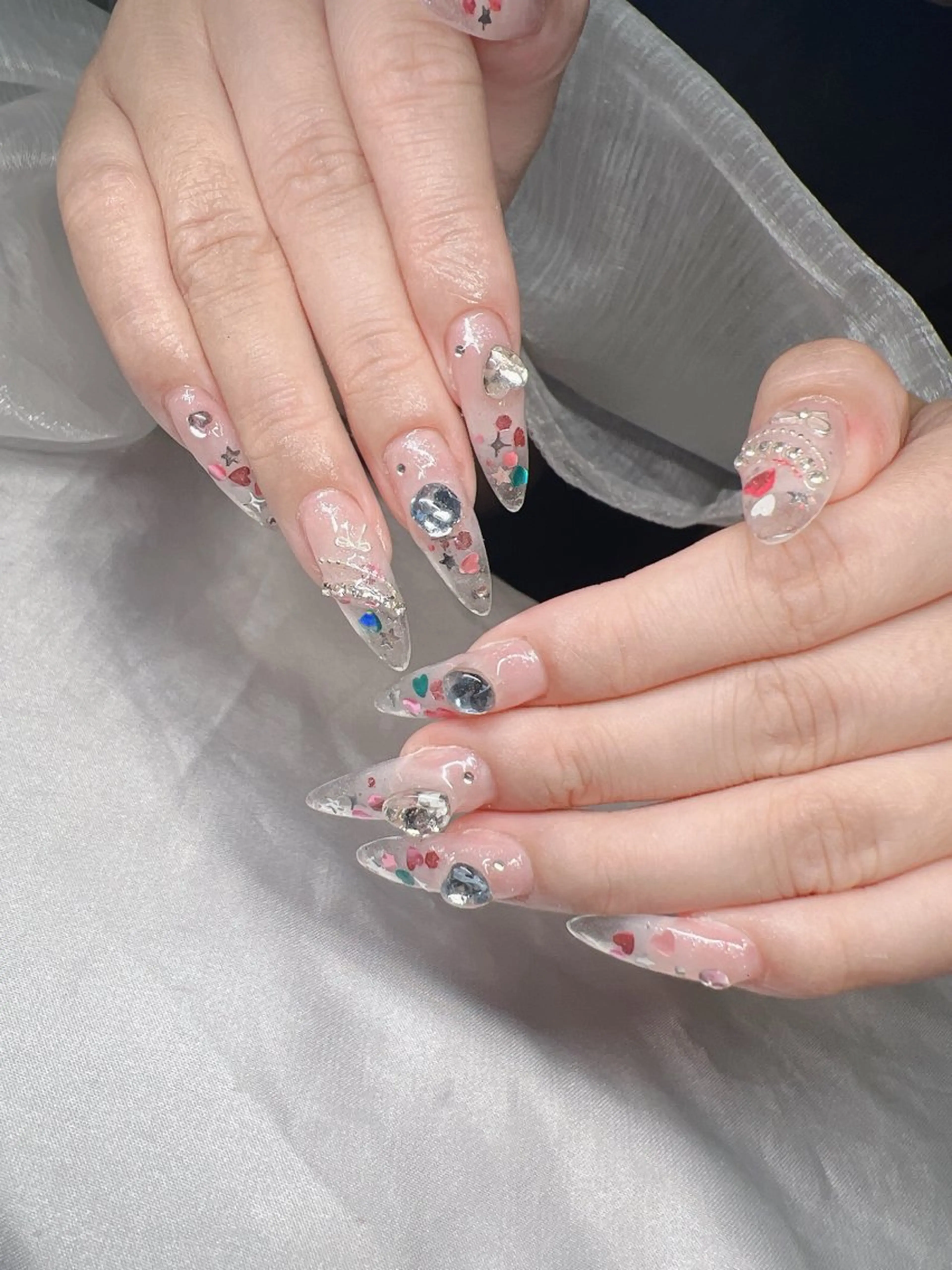 ネイル 長さ出し グラデーション 卒業式 キラキラネイル マグネットネイル ハンドネイル Lee Nailsのネイルデザイン