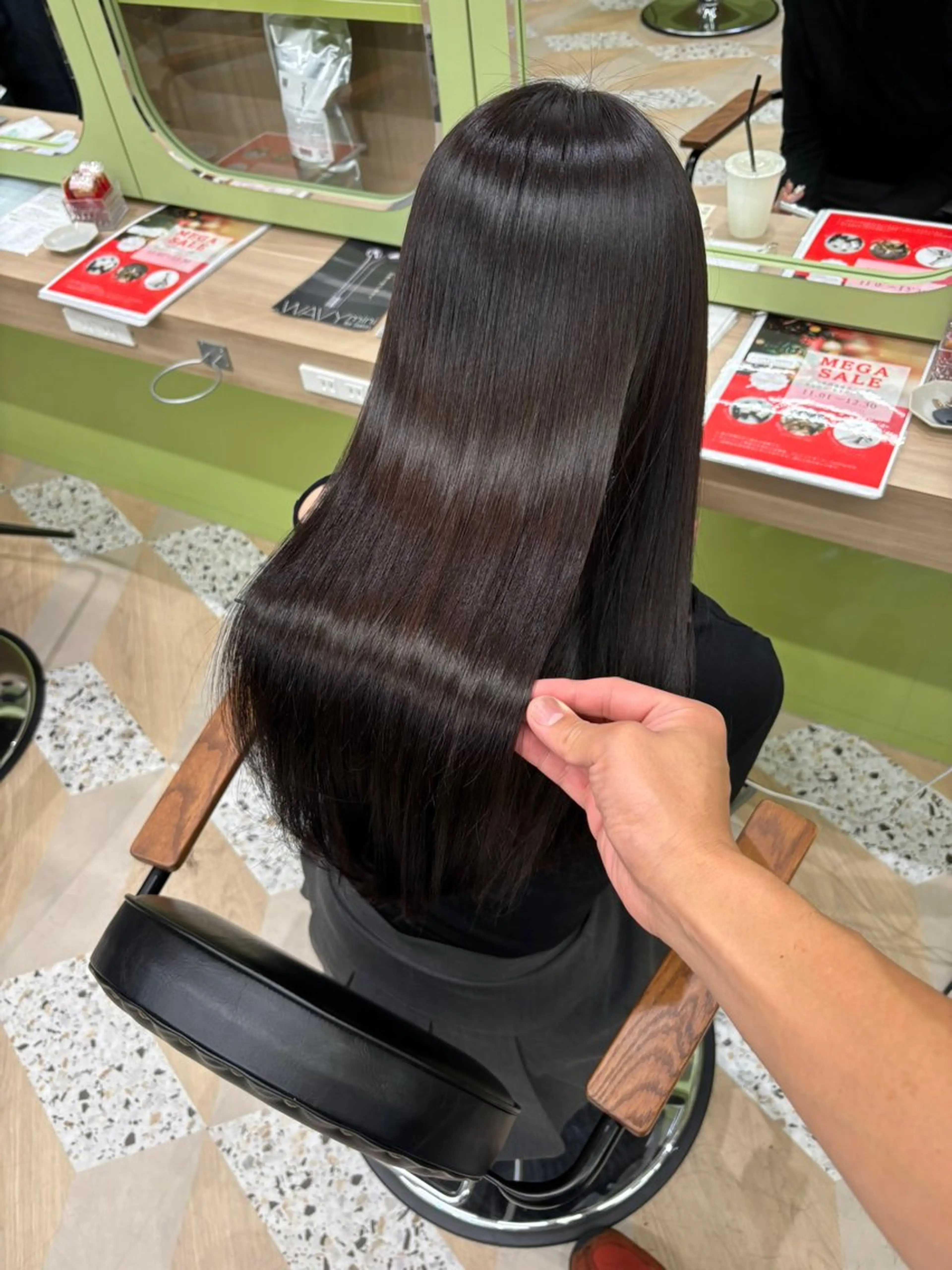 ロング カラー パーマ 髪質改善 縮毛矯正 トリートメント ストレートパーマ カット ヘアカラー 縮毛矯正 トリートメント KOH/髪質改善特化 /縮毛矯正のヘアスタイル