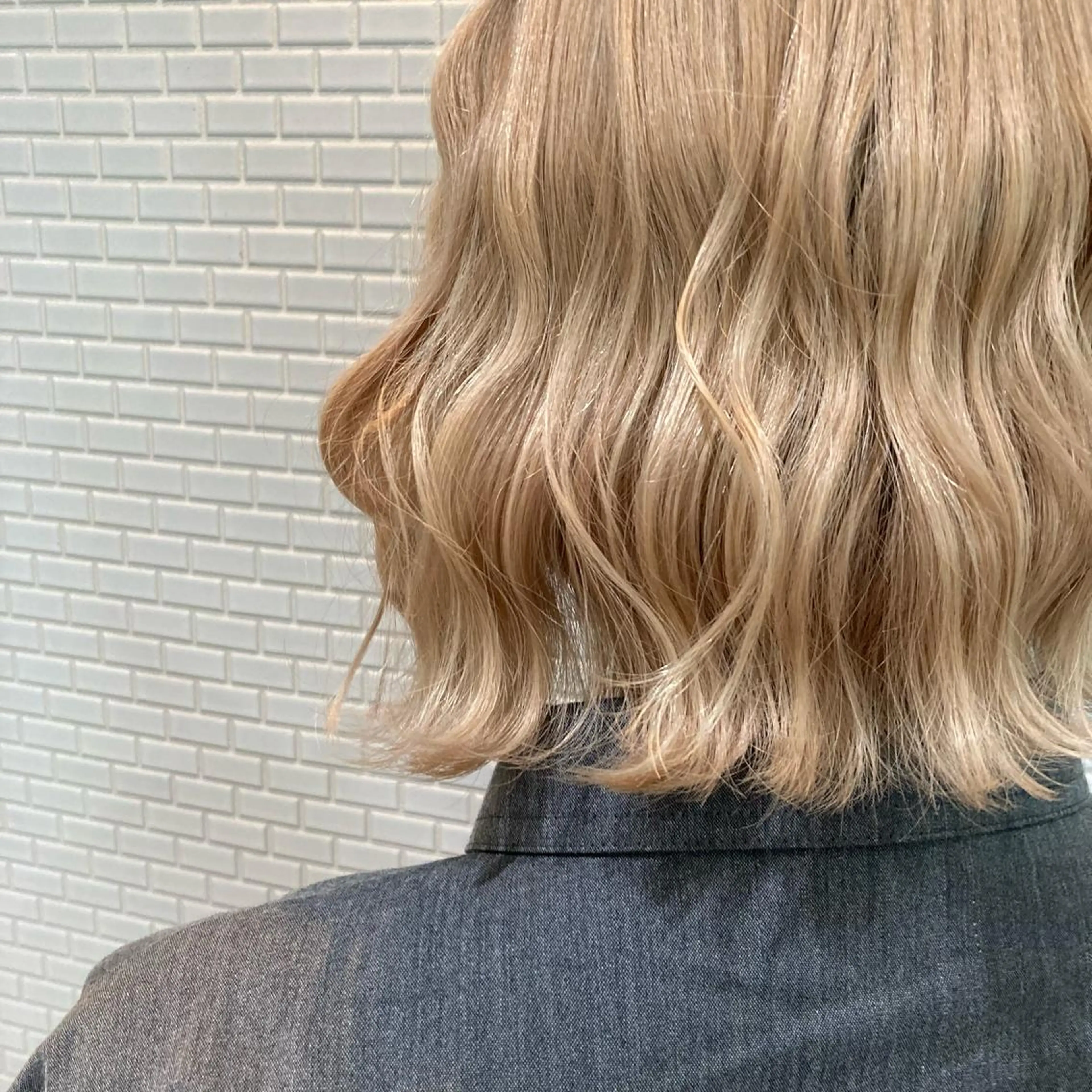 ショート カラー ブロンド 🎀韓国ヘア🎀 𝐬𝐚𝐫𝐚🎀のヘアスタイル