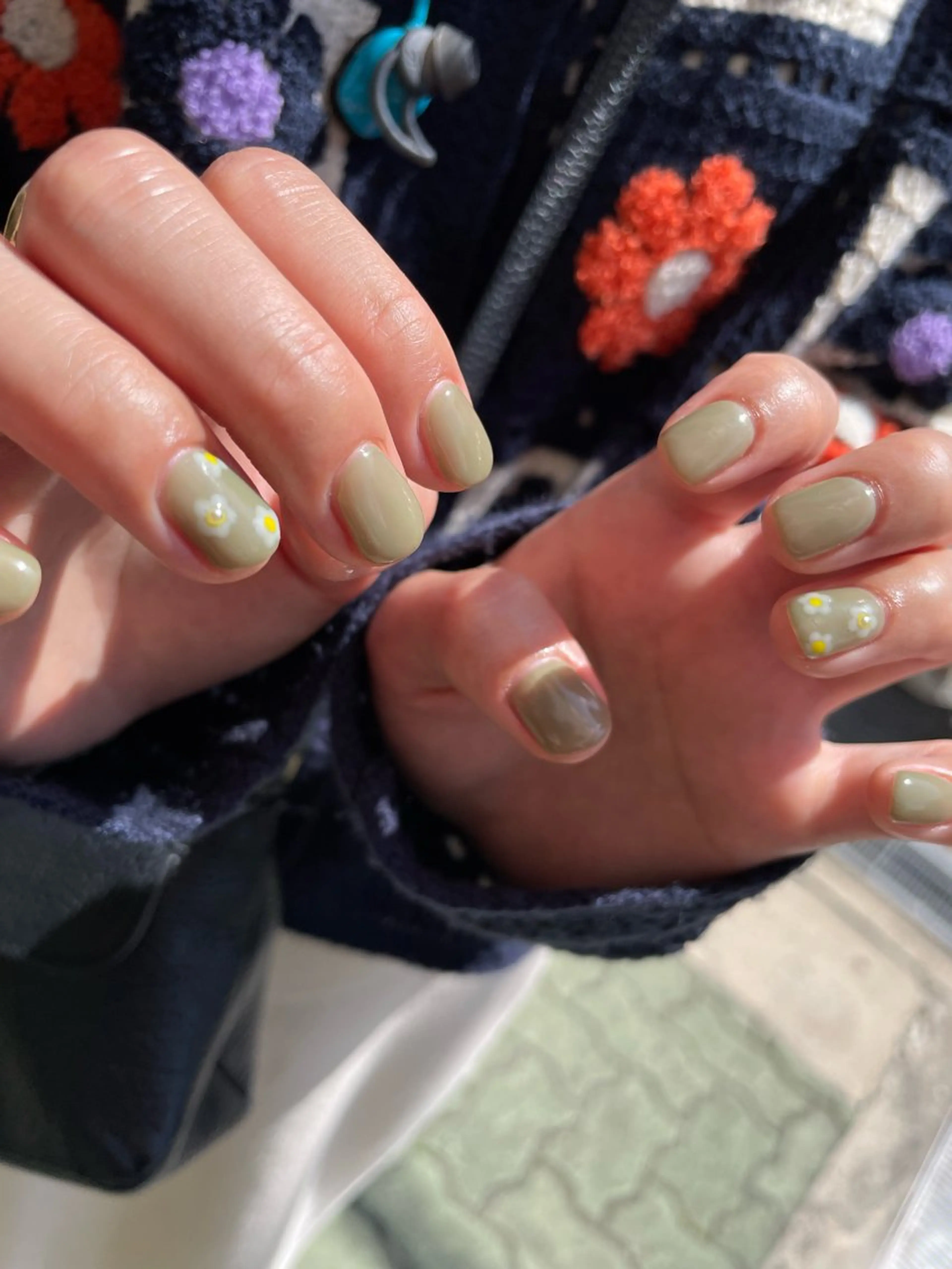 ネイル フラワーネイル グリーン ハンドネイル ハンドケア laviebelle norikoのネイルデザイン