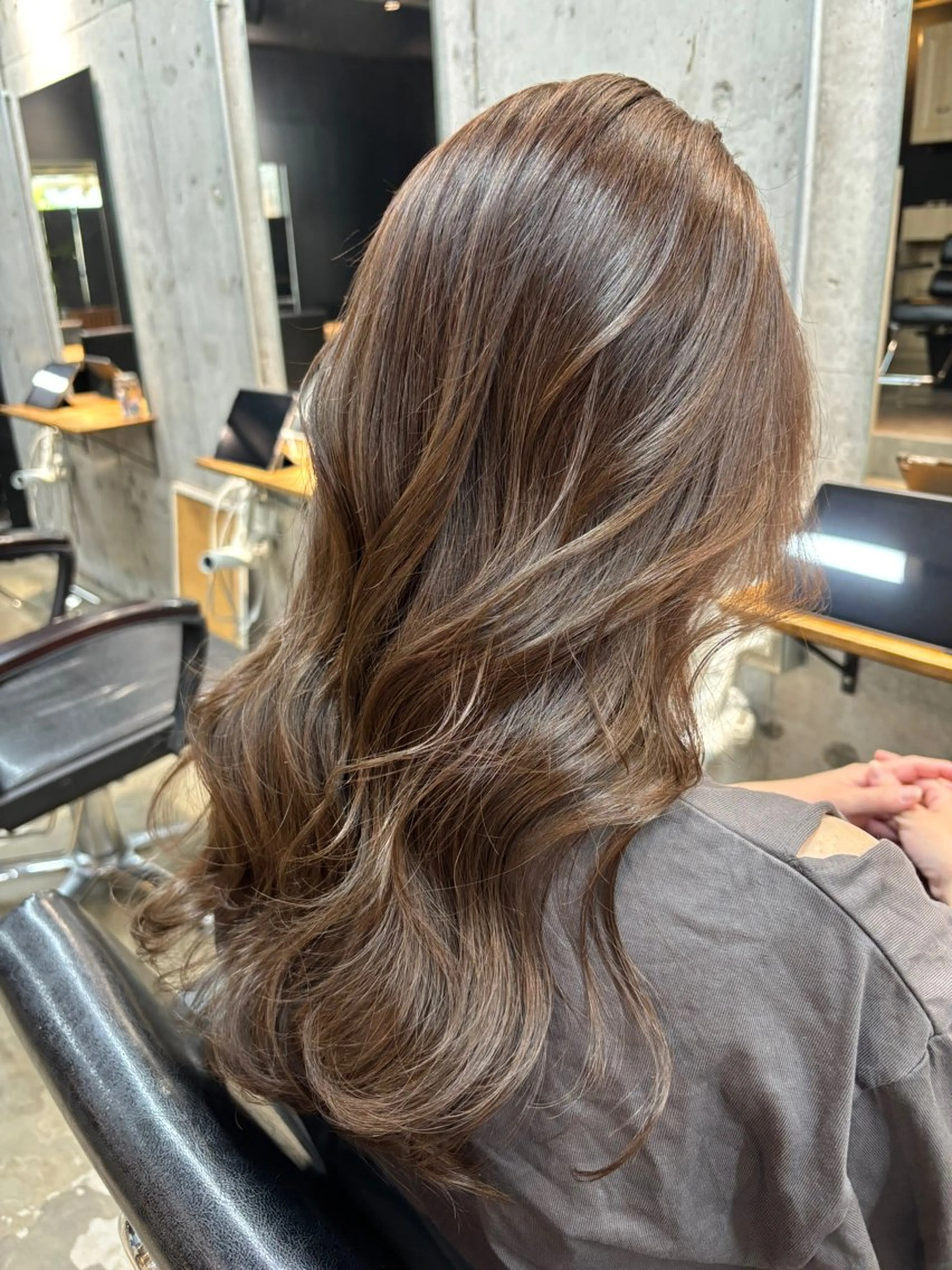 ロング カラー ハイライトカラー ハイライト カット ヘアカラー トリートメント ヘッドスパ lowha 上尾所属・Lowha_ageo 💐Fuzukiのヘアスタイル
