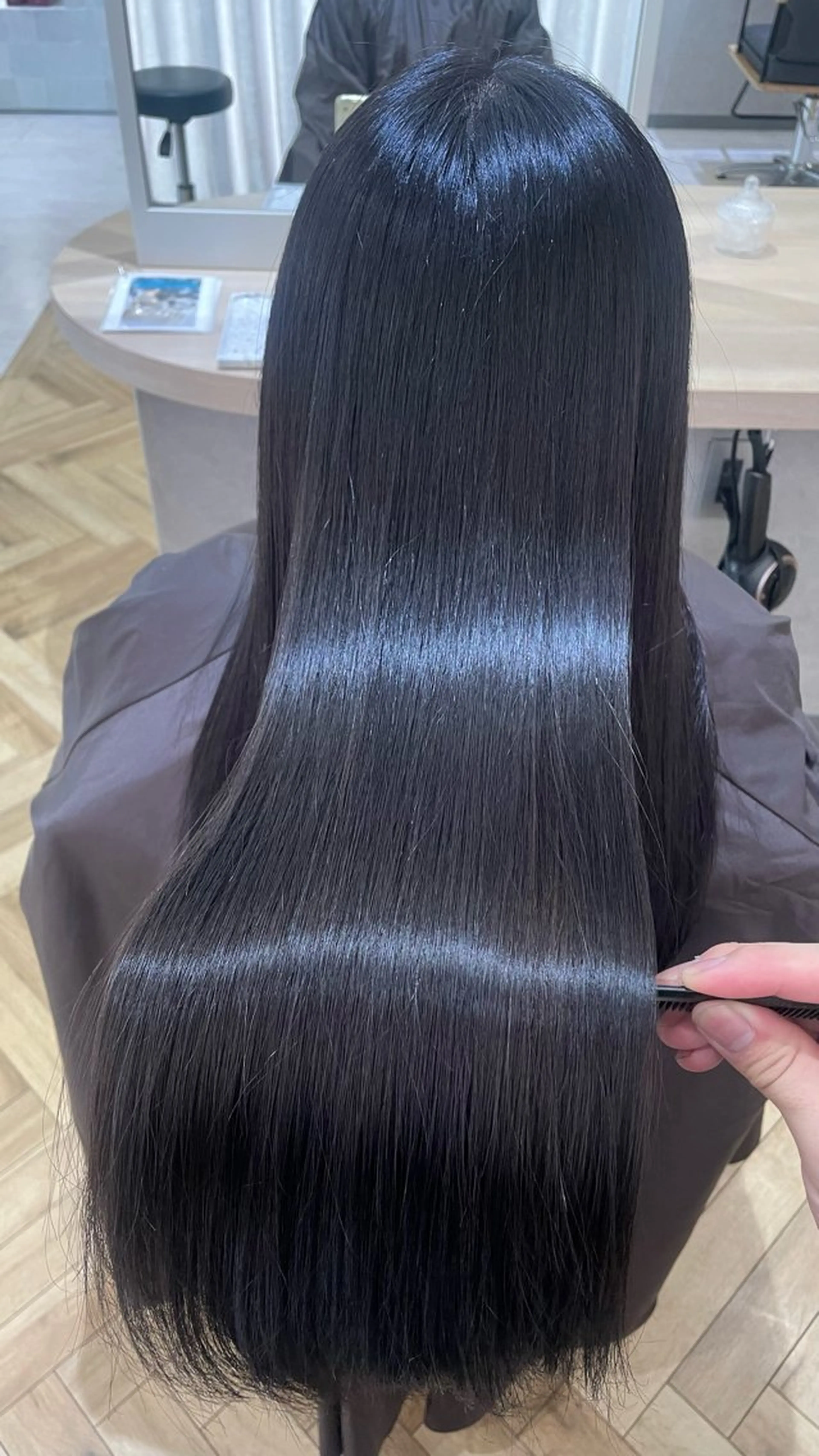 ロング カラー カット 縮毛矯正 トリートメント 韓国ハッシュカット✨ レイヤーカット🍒のヘアスタイル