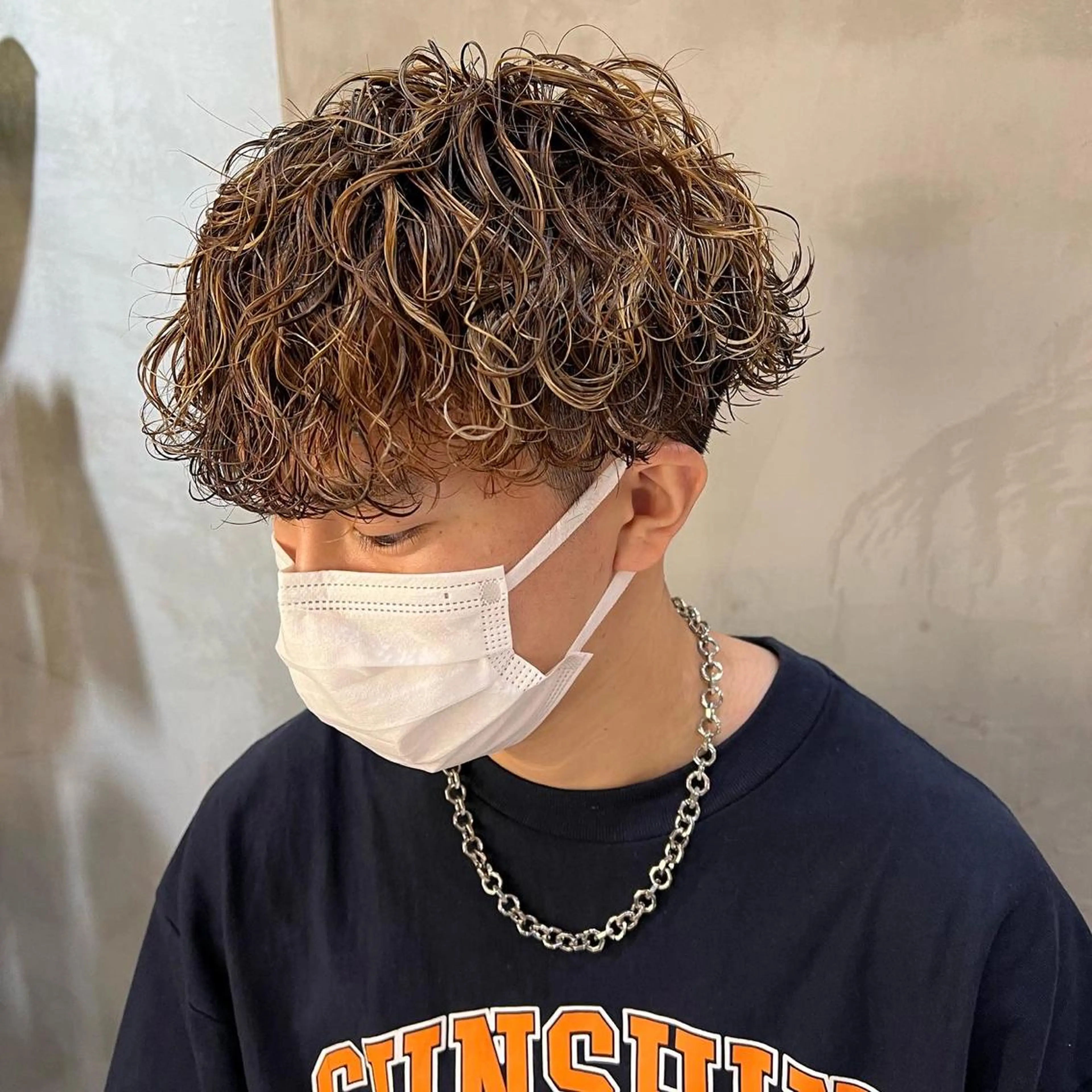 ショート パーマ メンズ メンズパーマ 波巻きパーマ スパイラルパーマ 波巻きスパイラルパー マ/シャドウパーマ駿のヘアスタイル