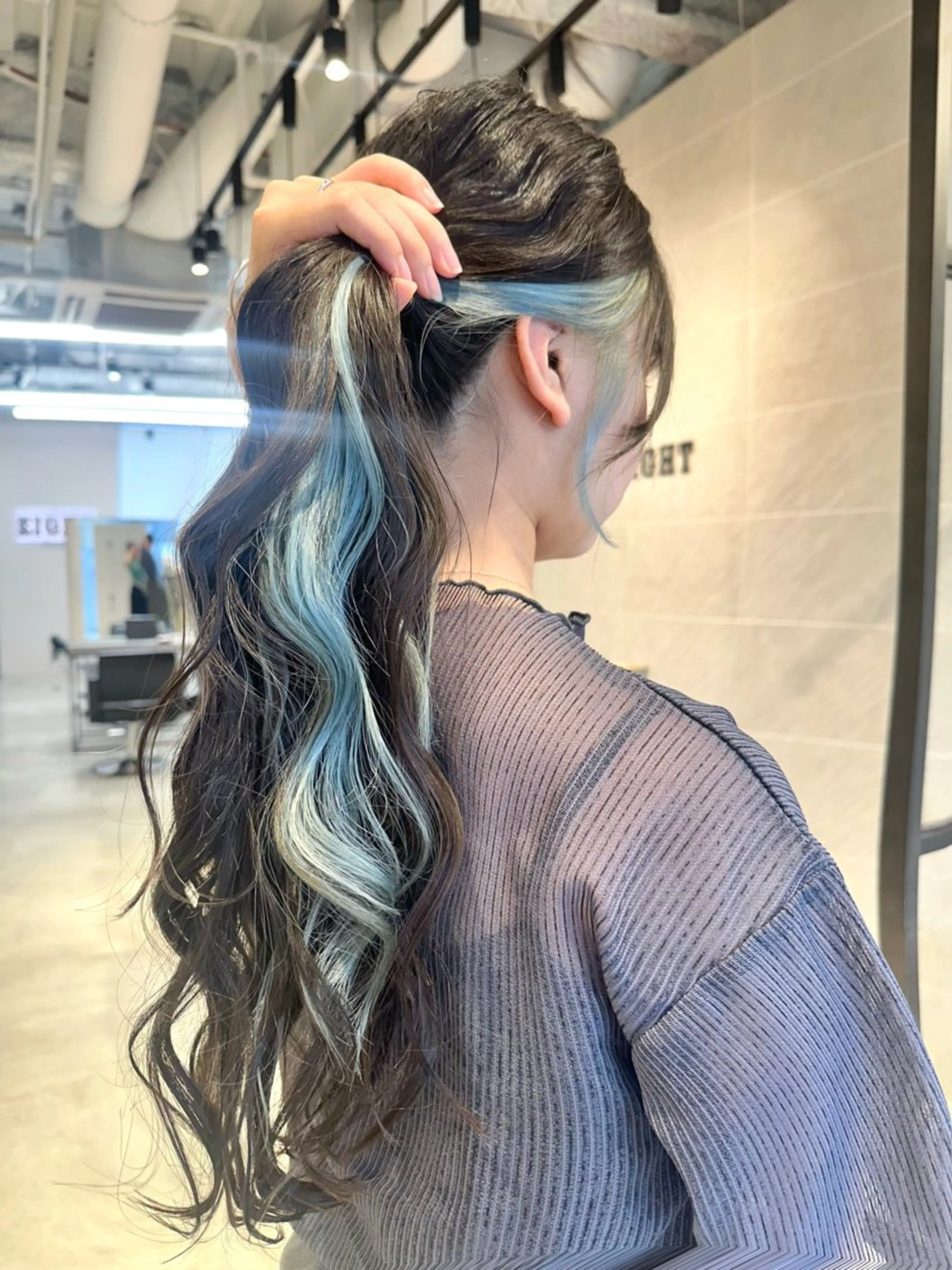 ロング カラー ブリーチ ブルーカラー ケアブリーチ デザインカラー イヤリングカラー カット ヘアカラー トリートメント 似合わせ小顔ショート /akane🐰♥️のヘアスタイル
