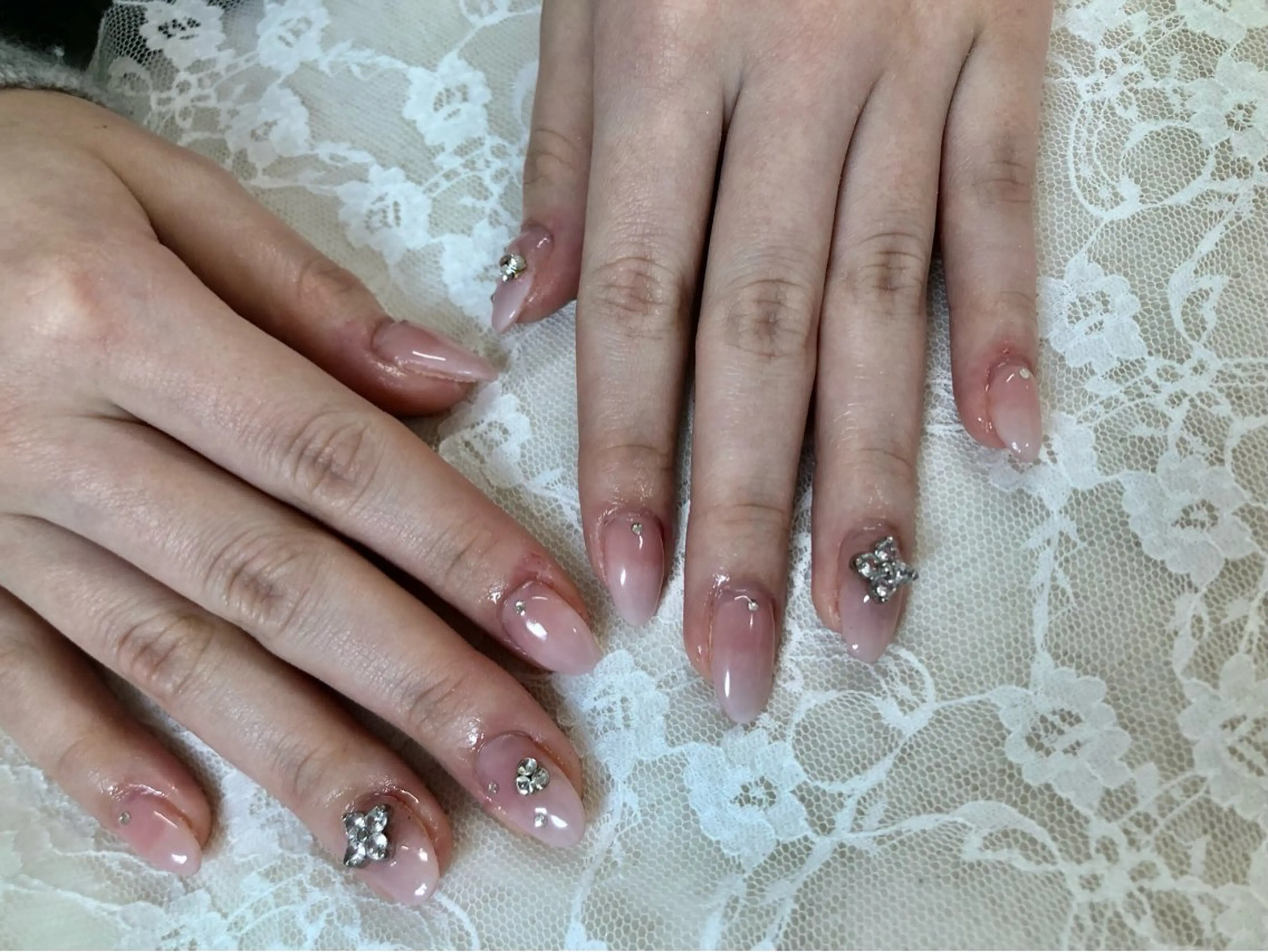 ネイル ストーンネイル ワンホンネイル ハンドネイル ハンドケア Epokku ネイルサロンのネイルデザイン