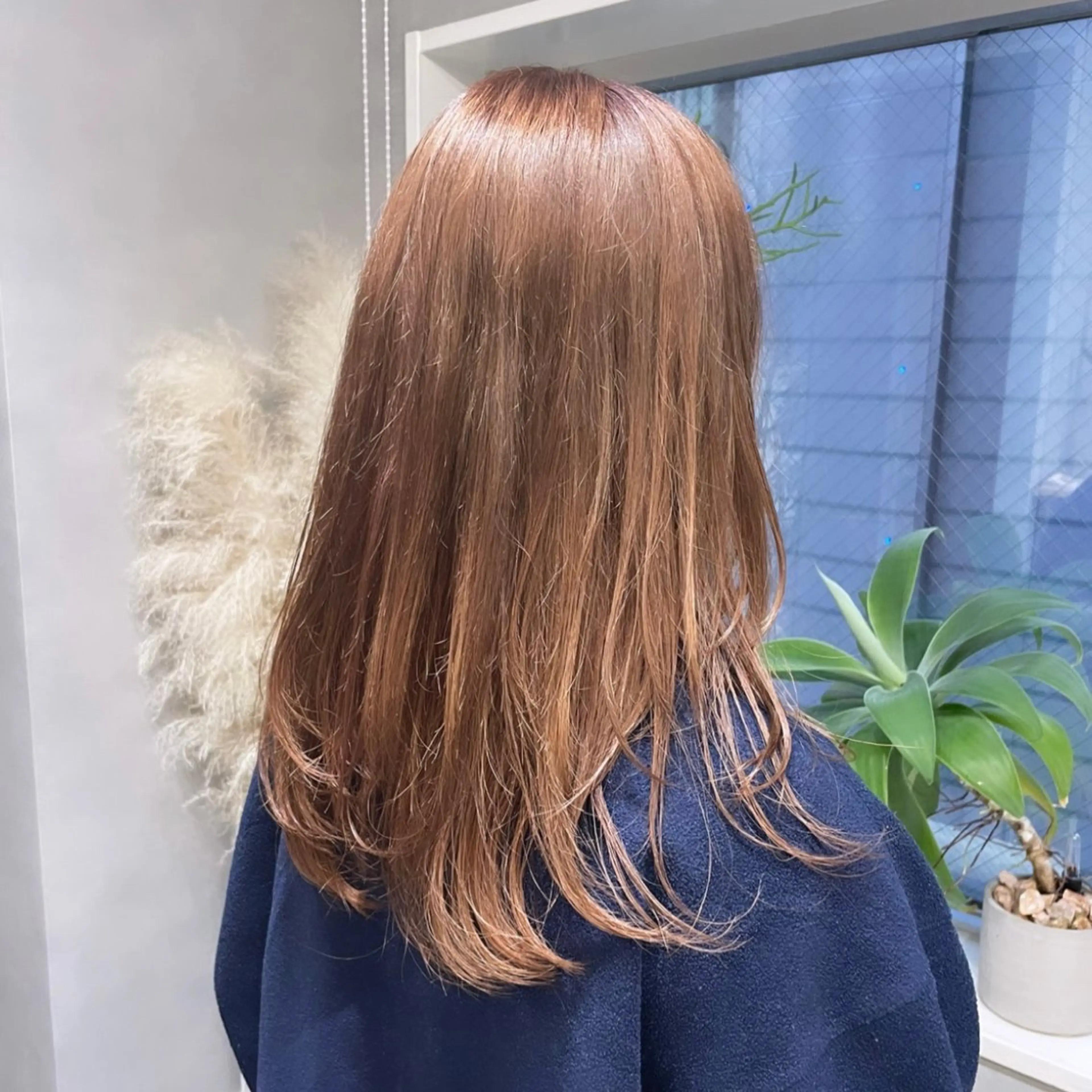 セミロング カラー ブラウンカラー オレンジ オレンジブラウン Rui/透明感カラー 暖色/レイヤーカットのヘアスタイル