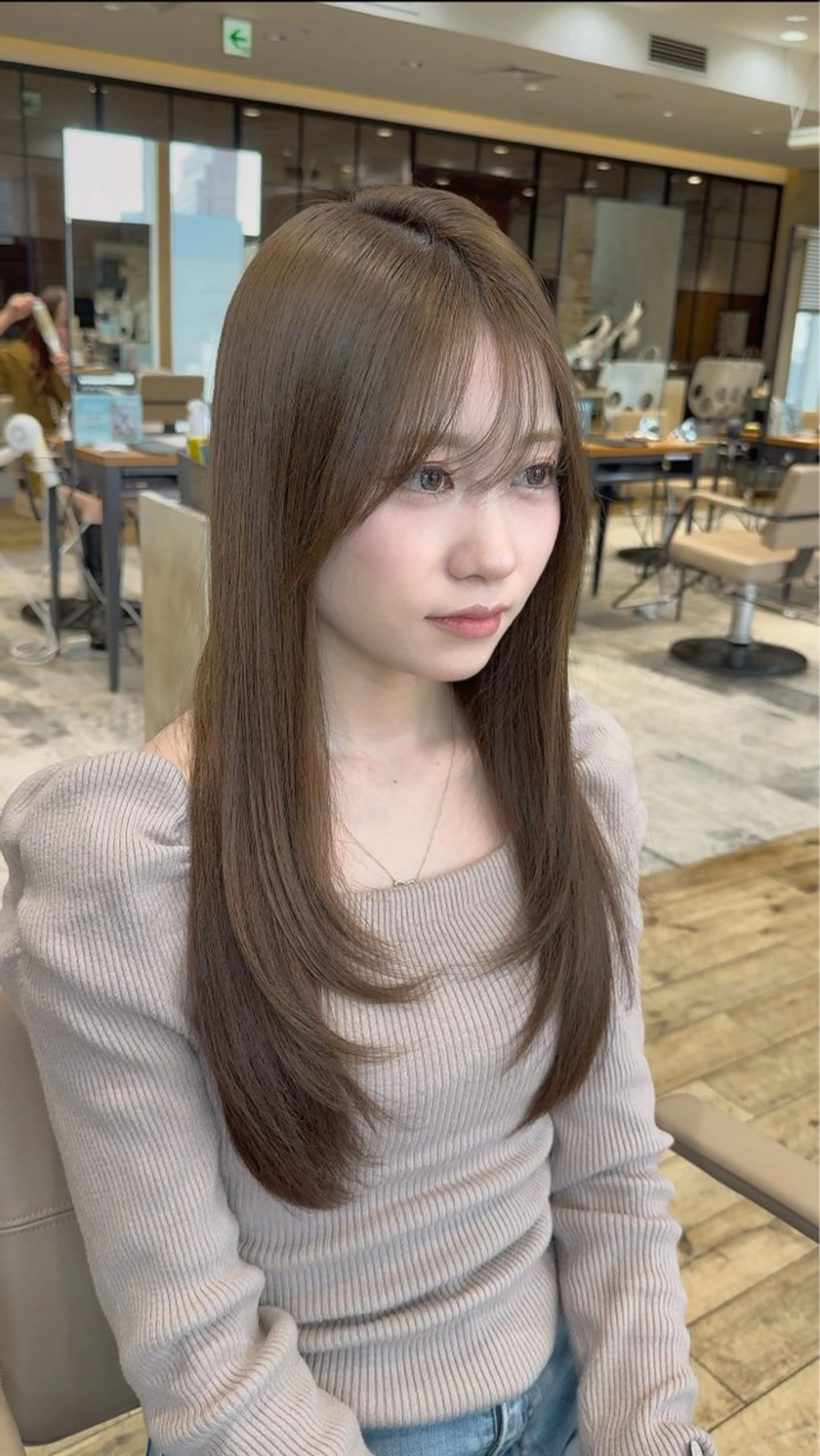 ロング カラー レイヤーカット カット ヘアカラー トリートメント ヘッドスパ 石戸谷　海斗/韓国 レイヤー/艶カラーのヘアスタイル
