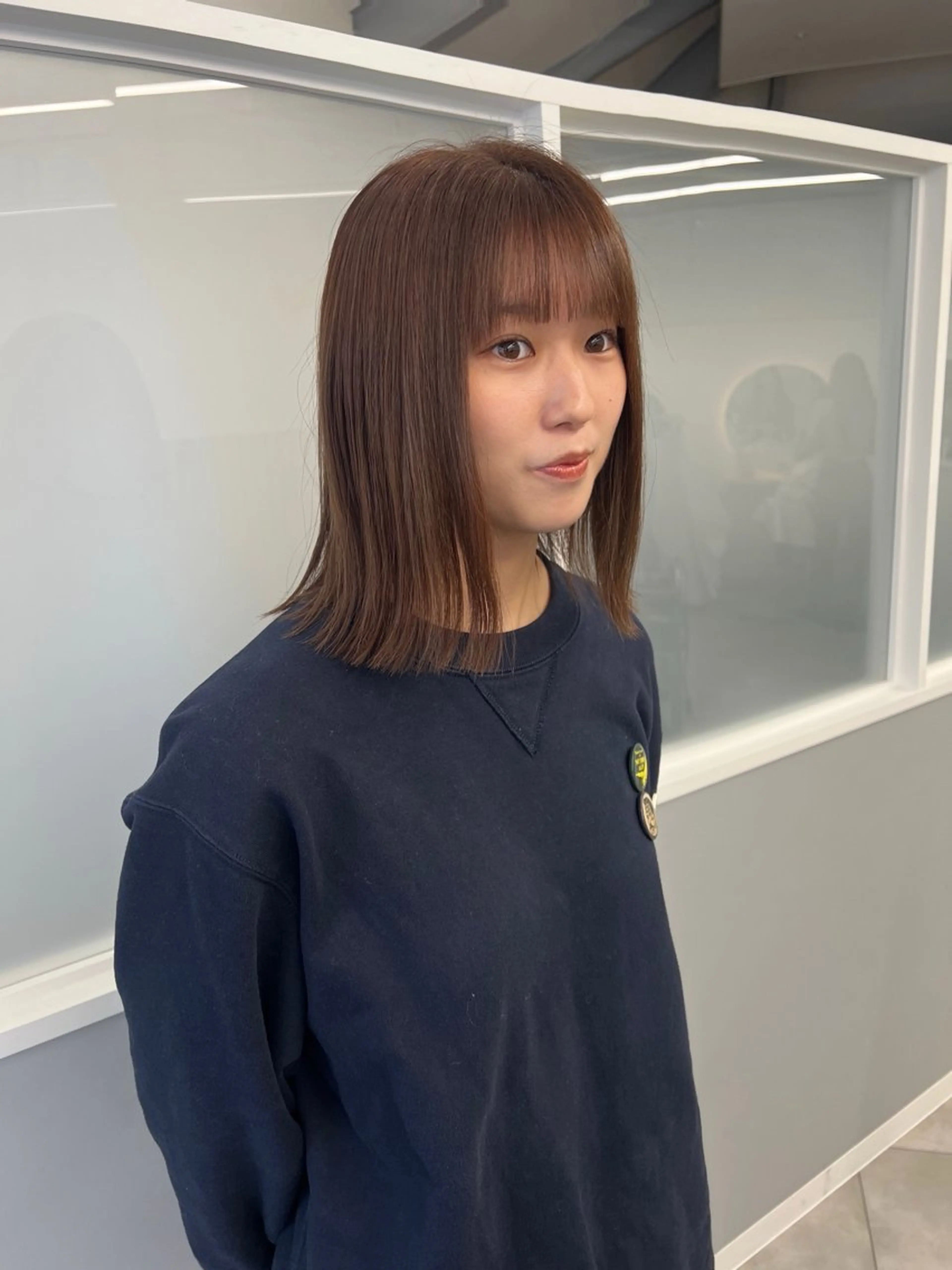 ミディアム カラー ベージュカラー オリーブベージュ 椿原 克音のヘアスタイル