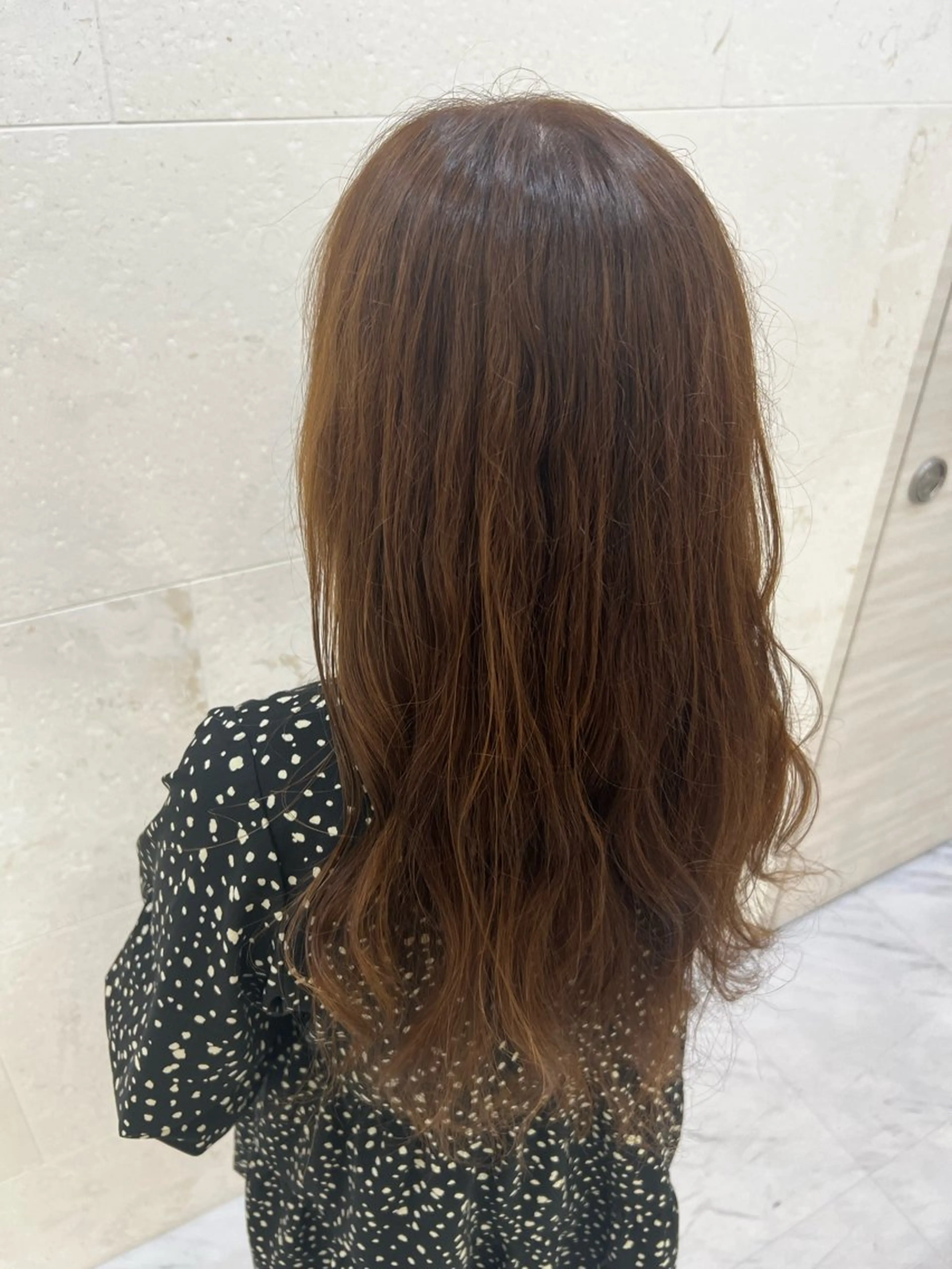 ロング カラー ヘアカラー トリートメント 鈴木 愛華のヘアスタイル