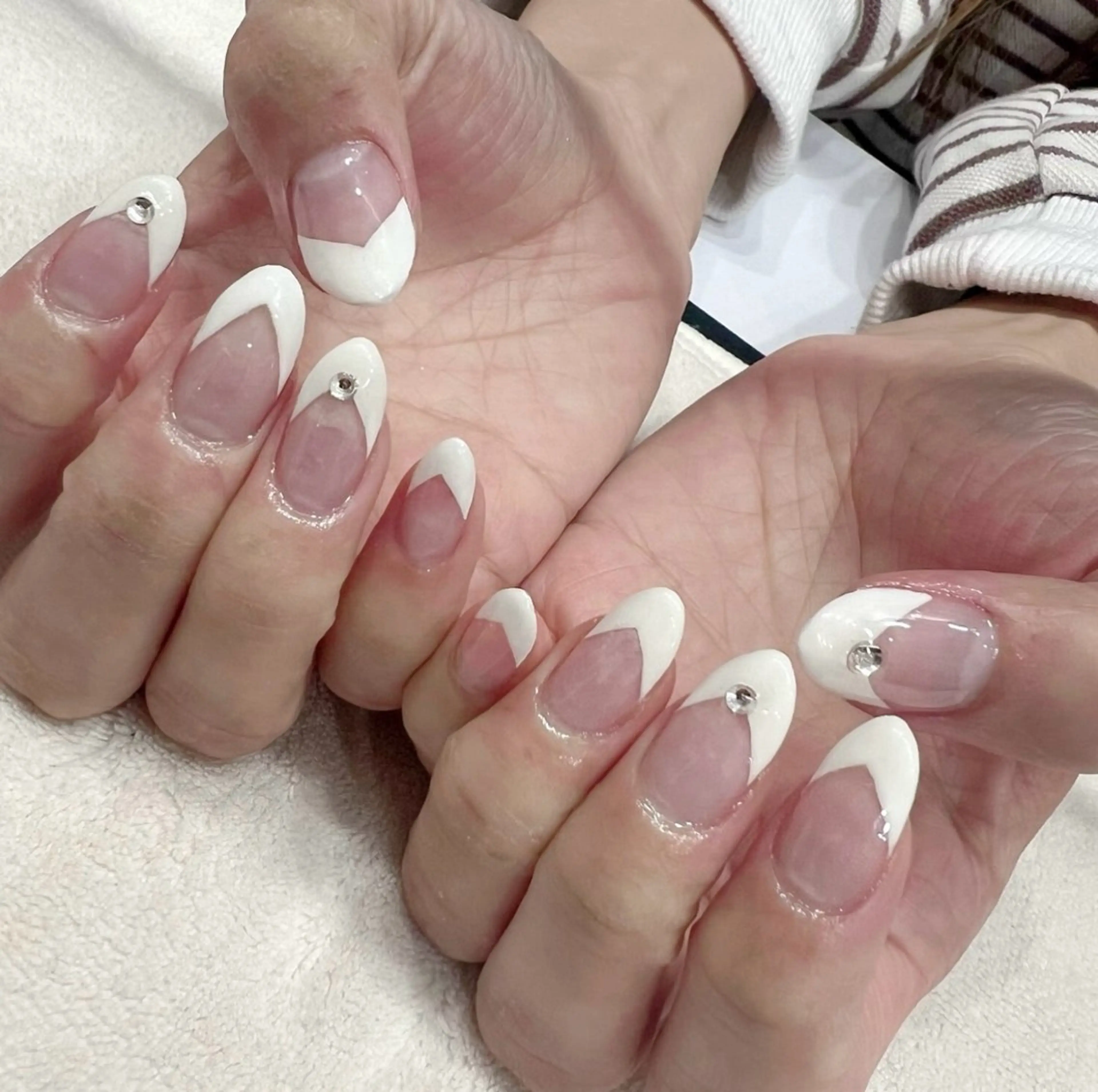 ネイル フレンチネイル ハンドネイル ショコラ 【hachi🌿】のネイルデザイン