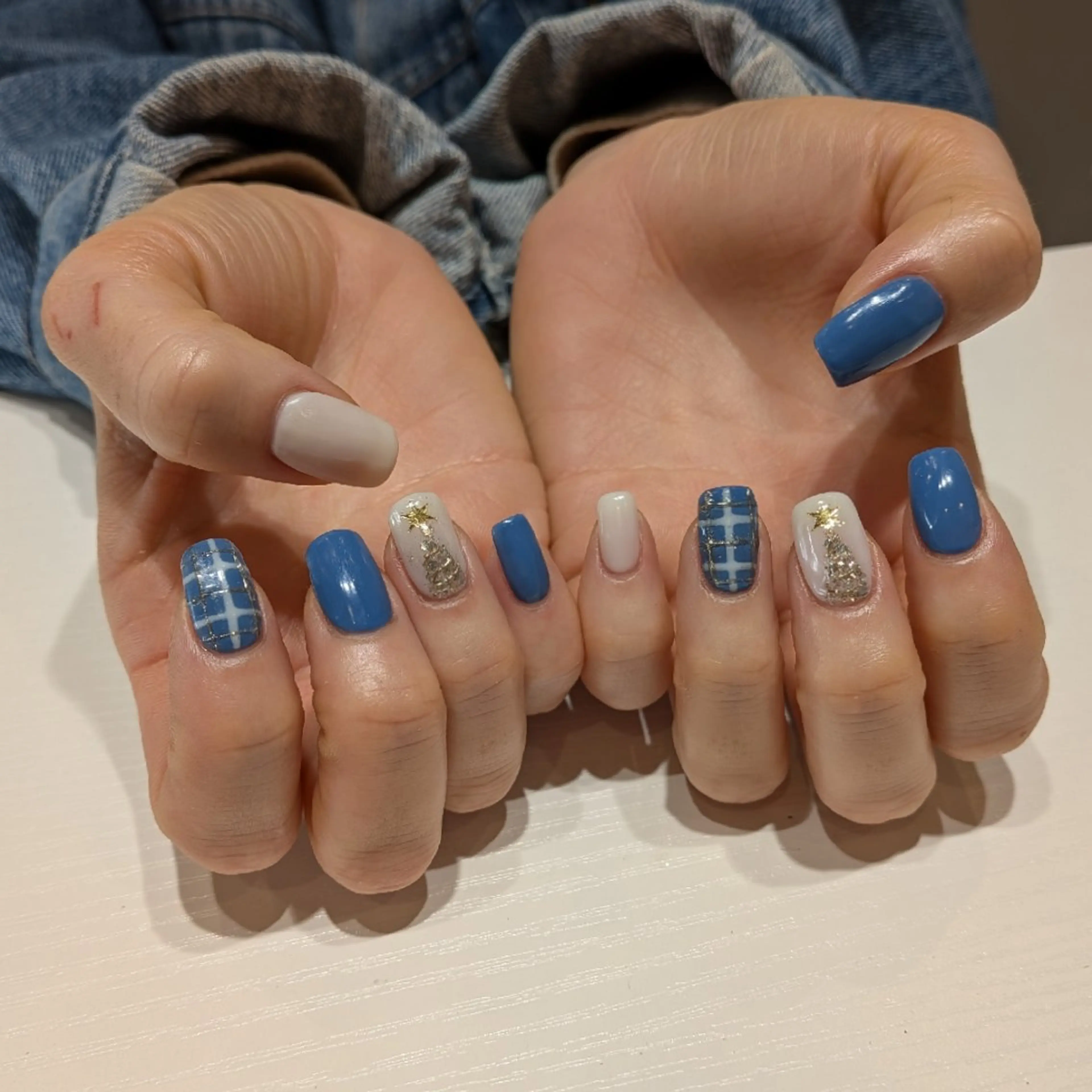 ネイル 6RokuHair（ロクヘアー)所属・門川 茉奈美のネイルデザイン