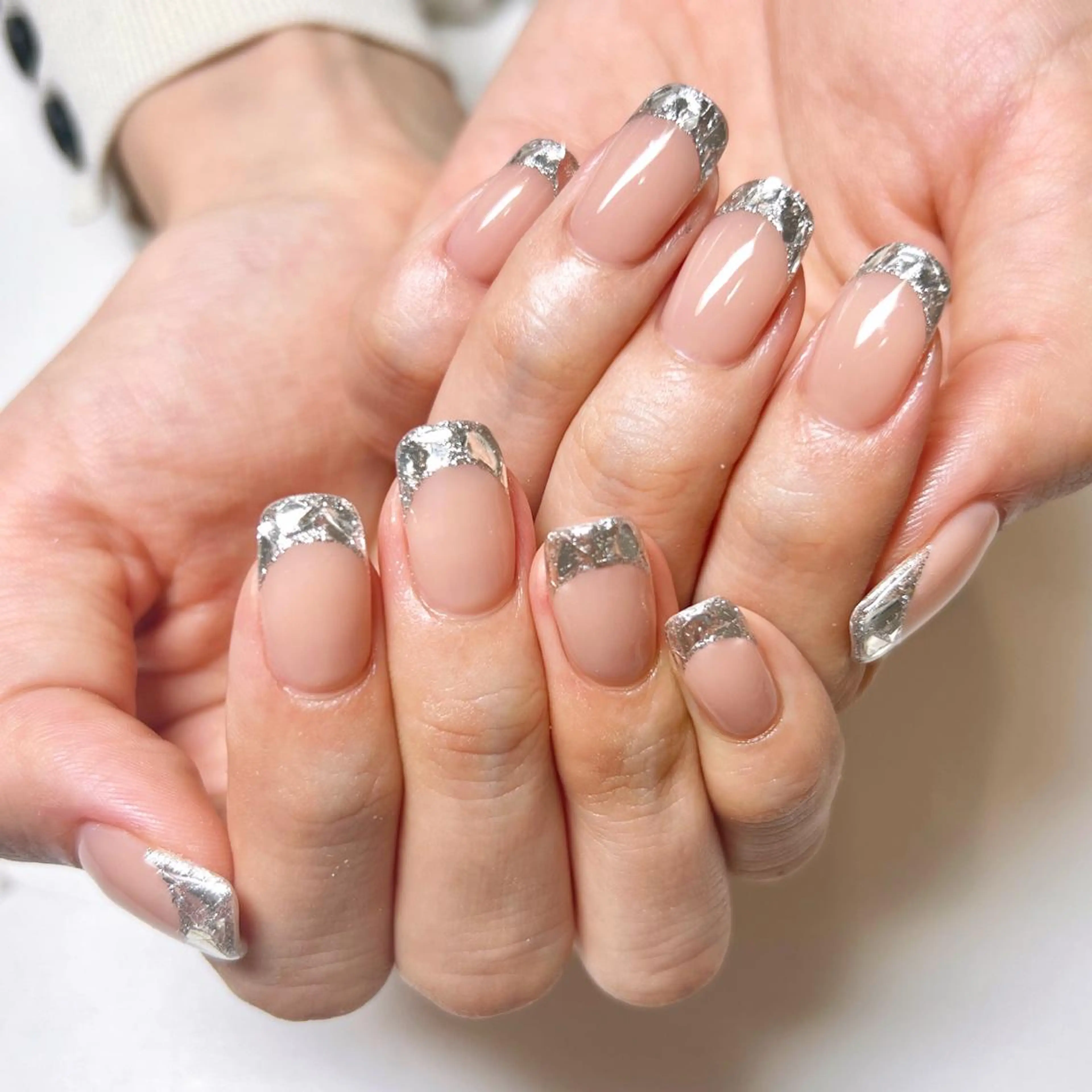 ネイル フレンチネイル ガラスフレンチ 持ち込み ニュアンスネイル オフィスネイル ハンドネイル REHTOF 【銀座なんでも屋】のネイルデザイン