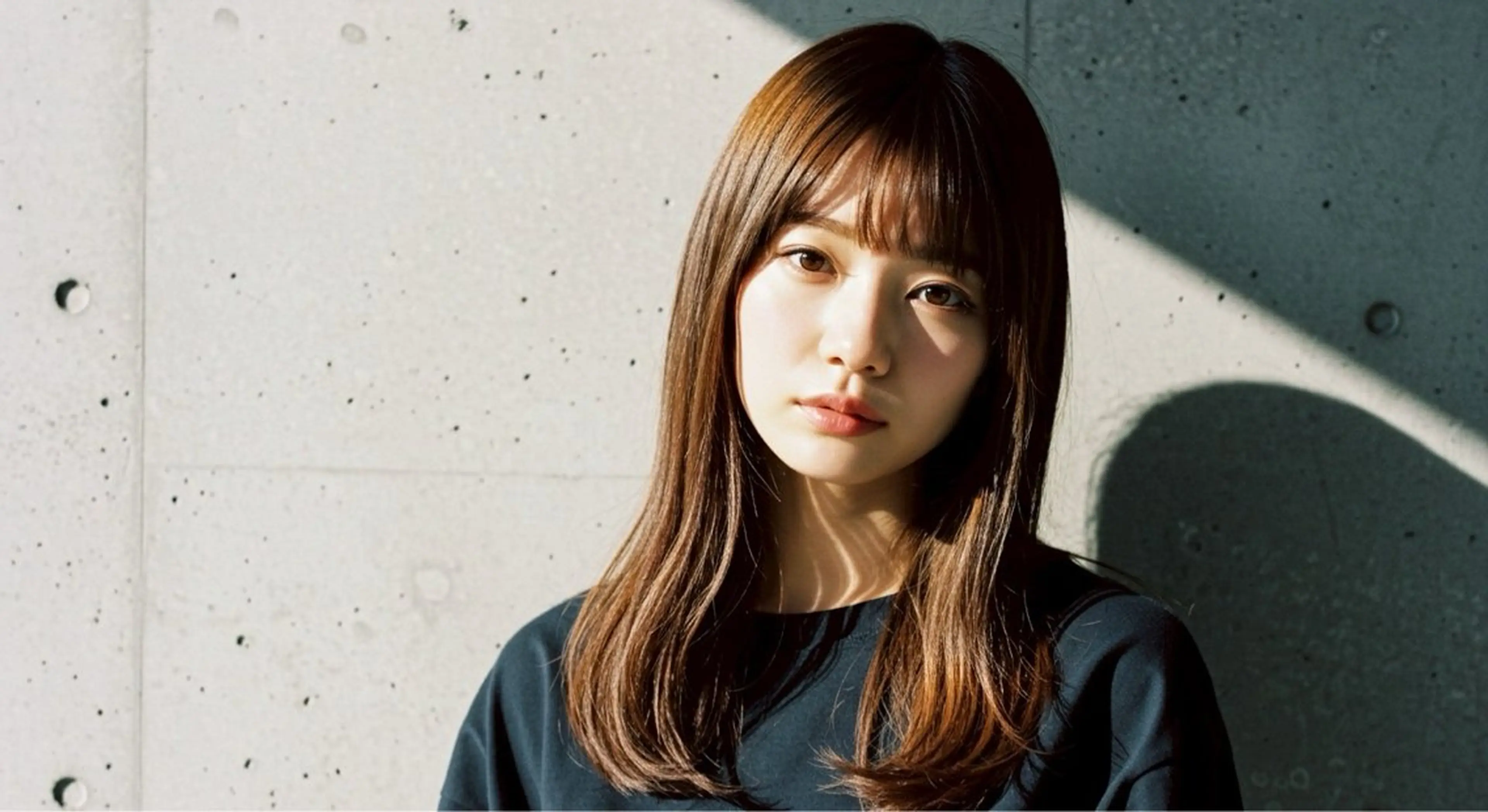 セミロング カラー 土肥 美羽のヘアスタイル