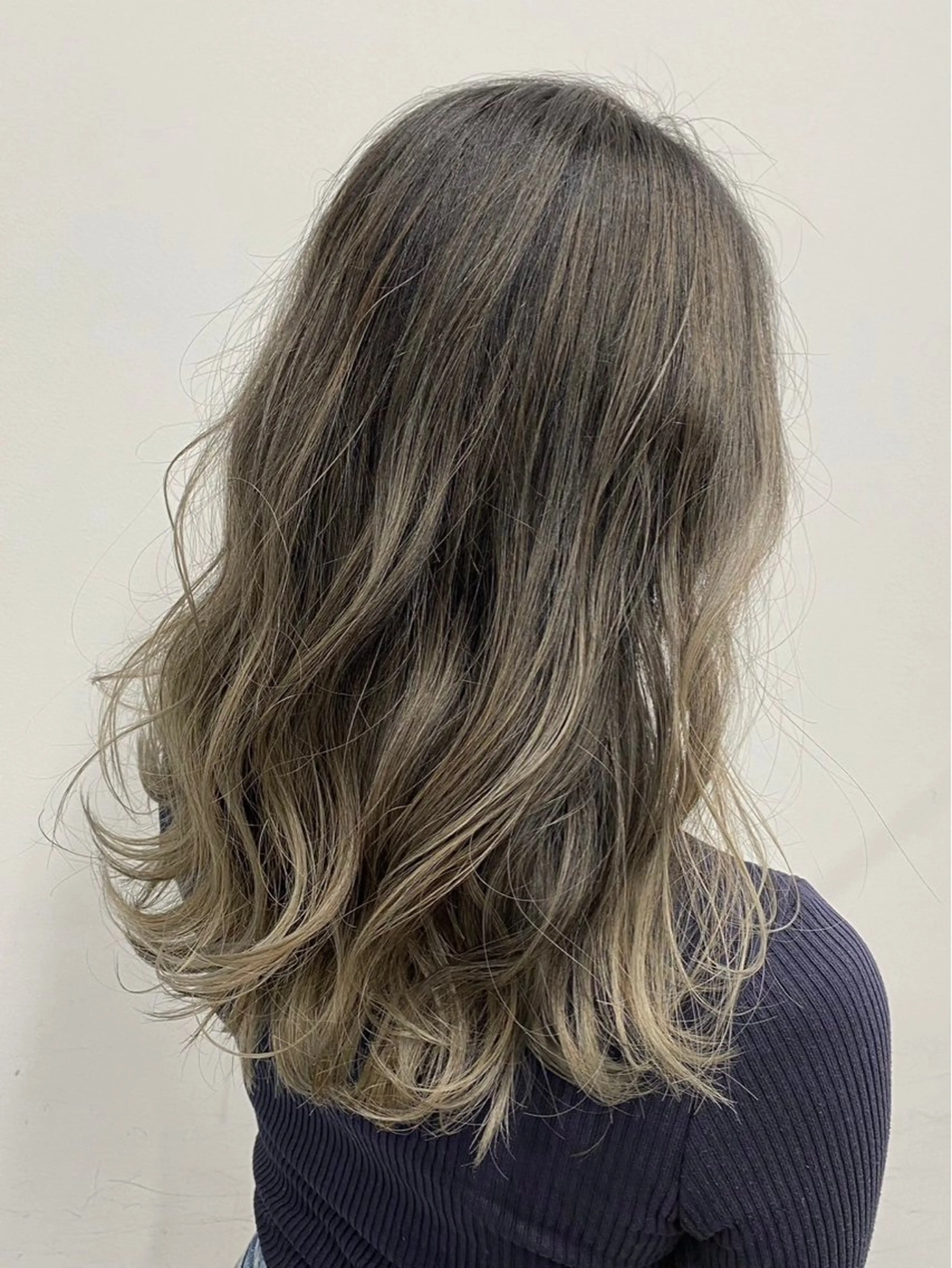 セミロング カラー パーマ amble luxe 髪質改善 💕のヘアスタイル