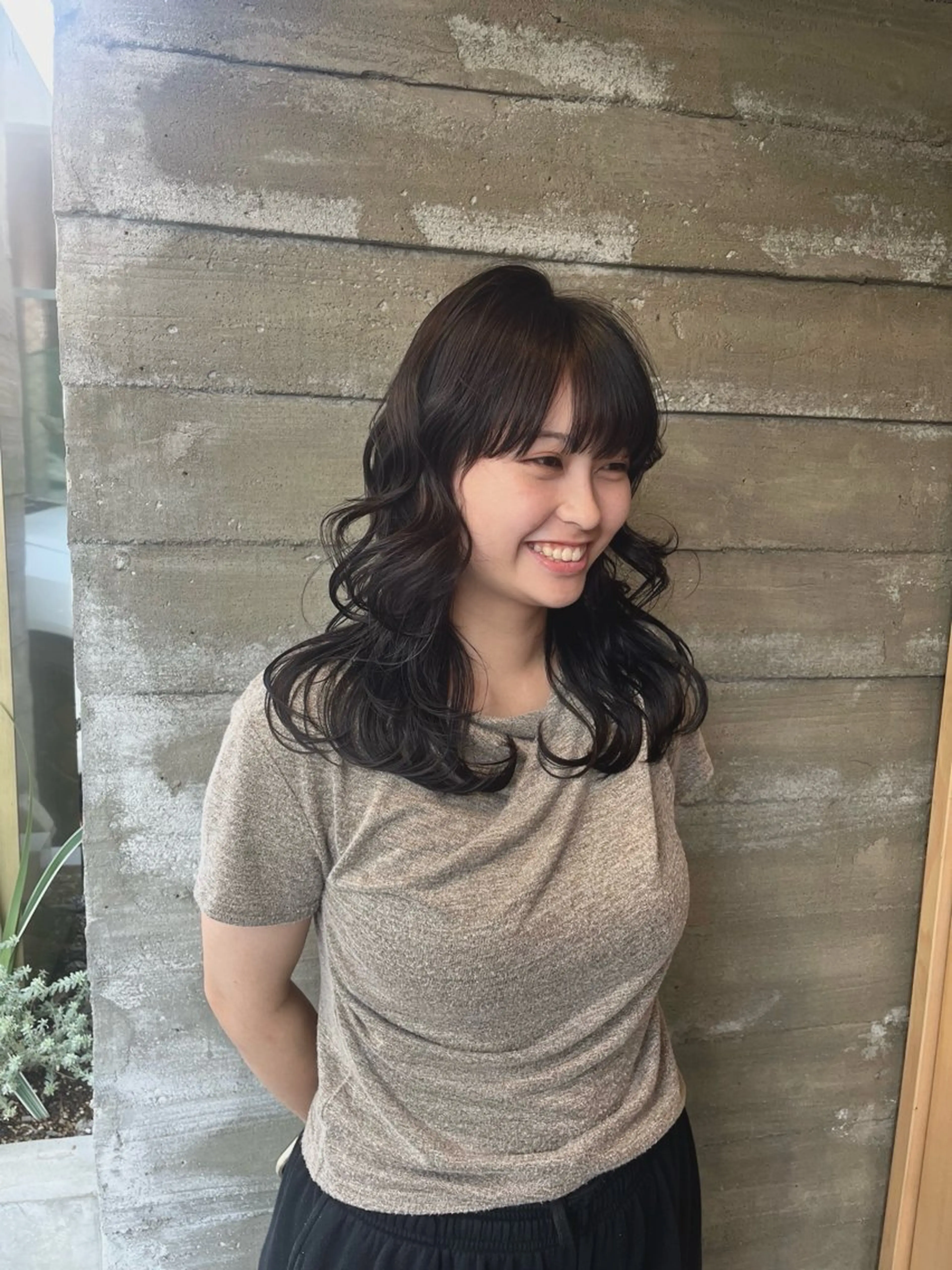 セミロング カット ヘアカラー 小杉真央 🕊🫧のヘアスタイル