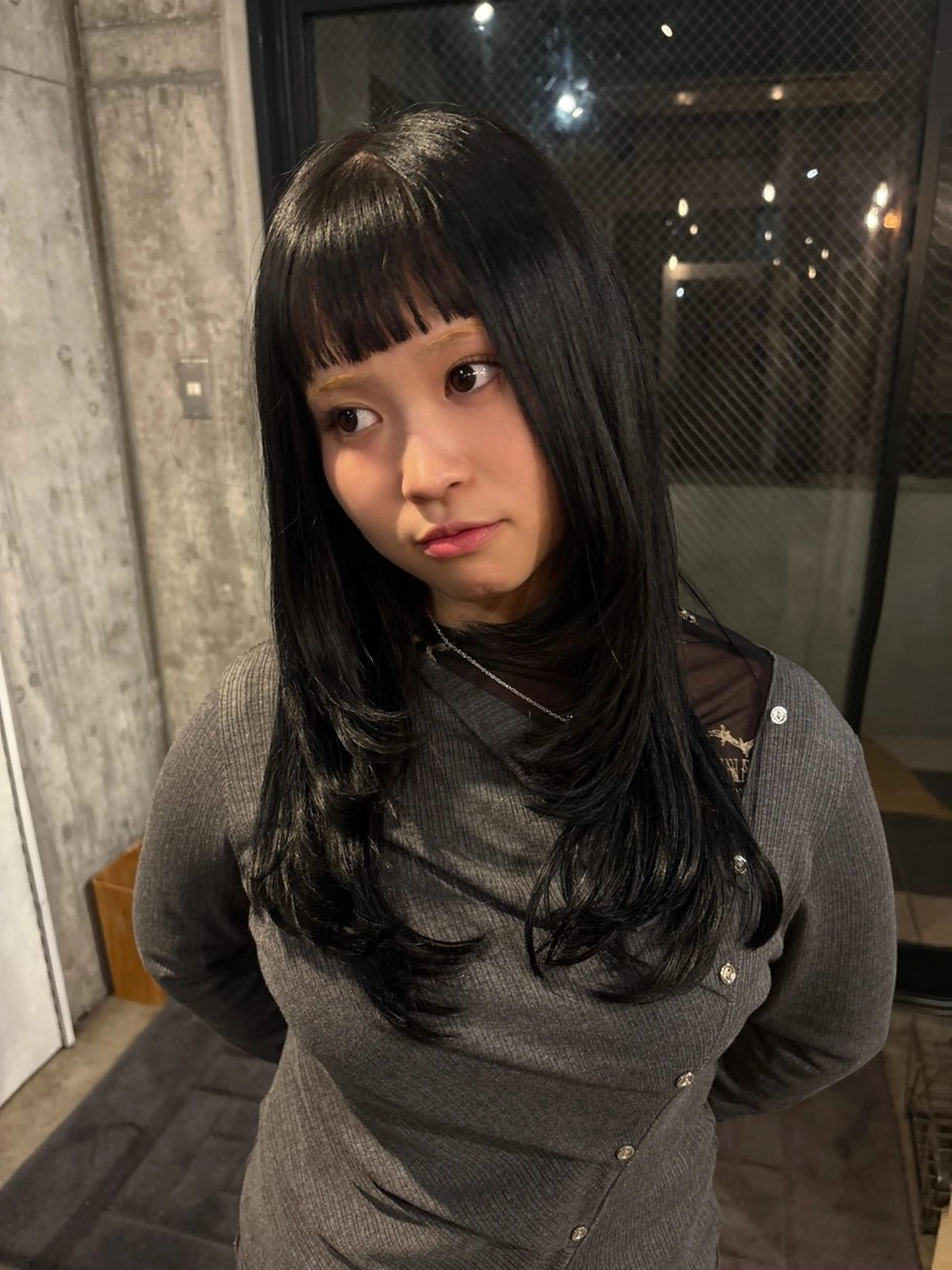 ロング ロングレイヤー レイヤーカット ロング ヘアカラー NORA saya🍀のヘアスタイル