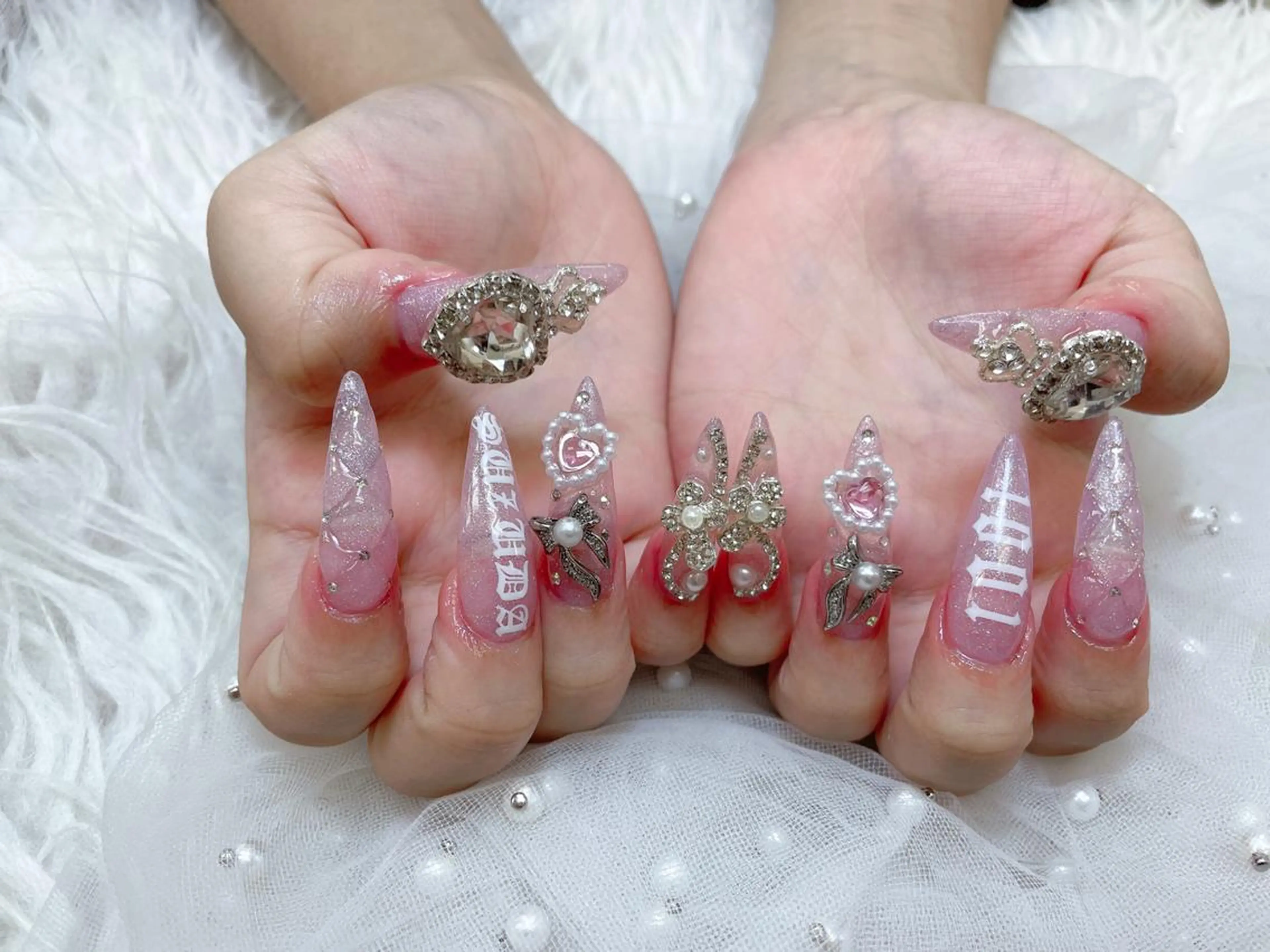 ネイル 🩷U nail リリス【新宿店】のネイルデザイン