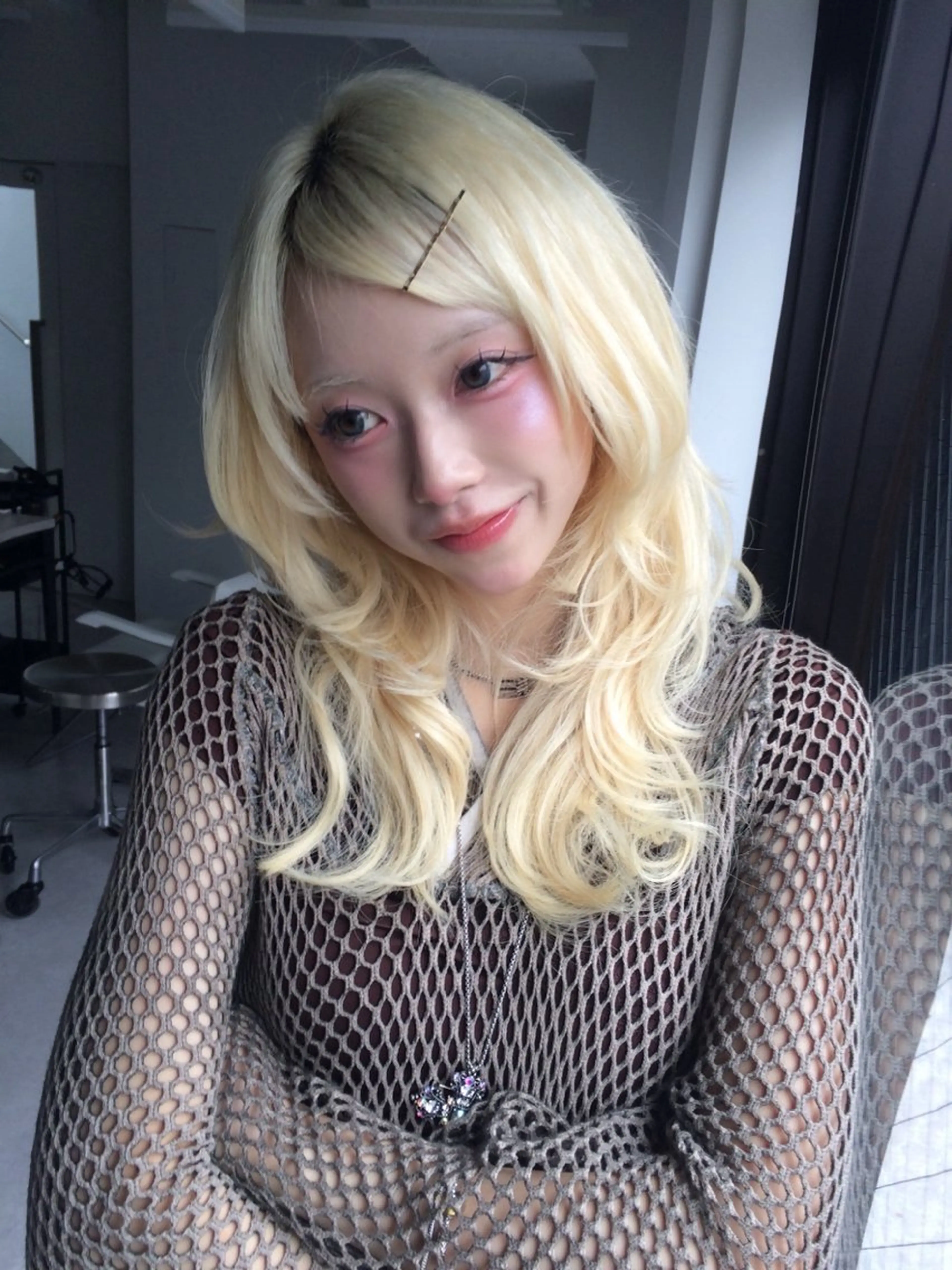 ロング カラー 透明感カラー ハッシュカット ハイレイヤー 髪質改善 レイヤーカット ヘアカラー トリートメント 透明感カラー🩵🩵 韓国ヘアkanatoのヘアスタイル