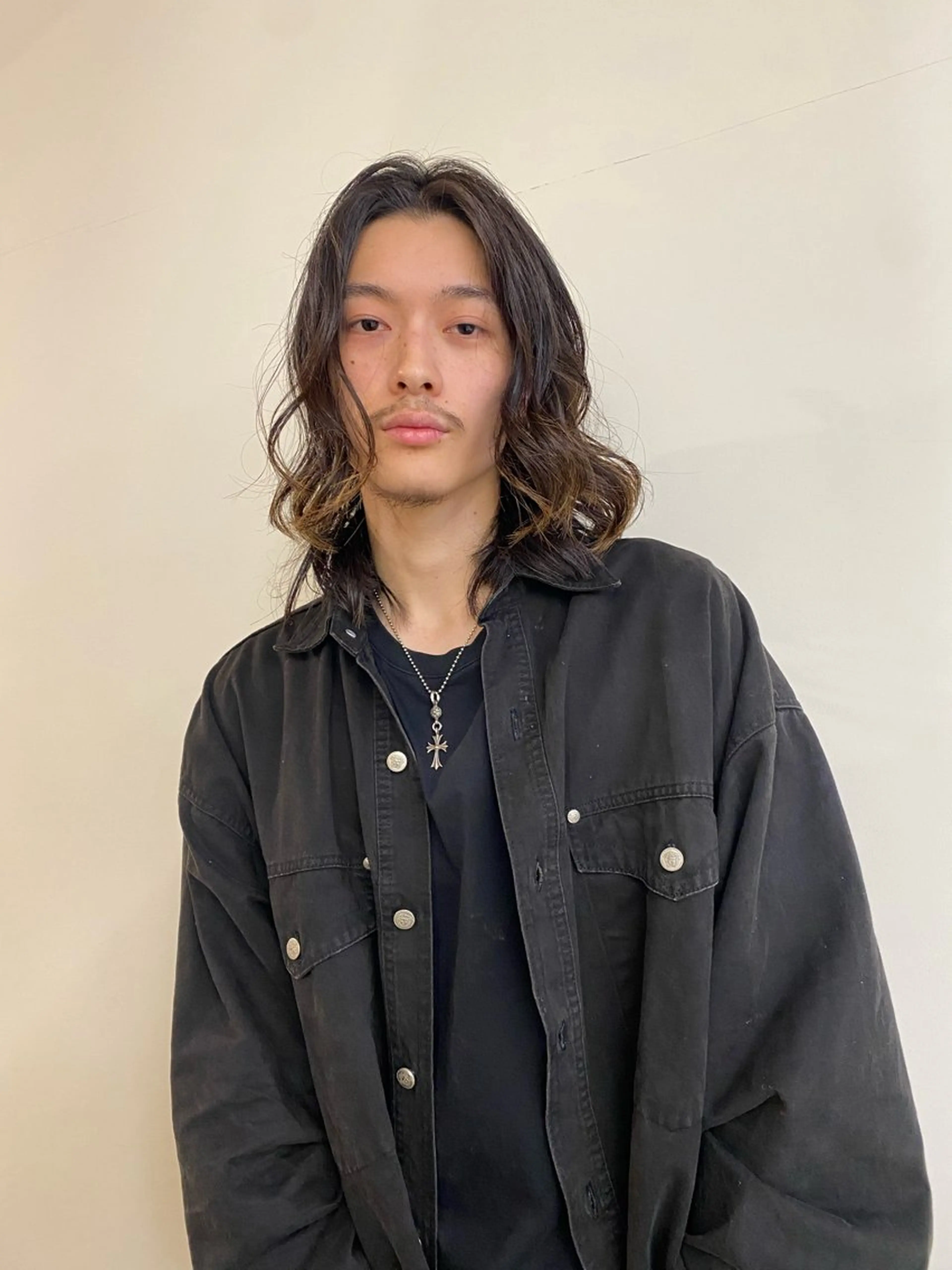 ロング パーマ メンズ カット パーマ 7Bridge所属・ハッシュカット 小西貫太のヘアスタイル