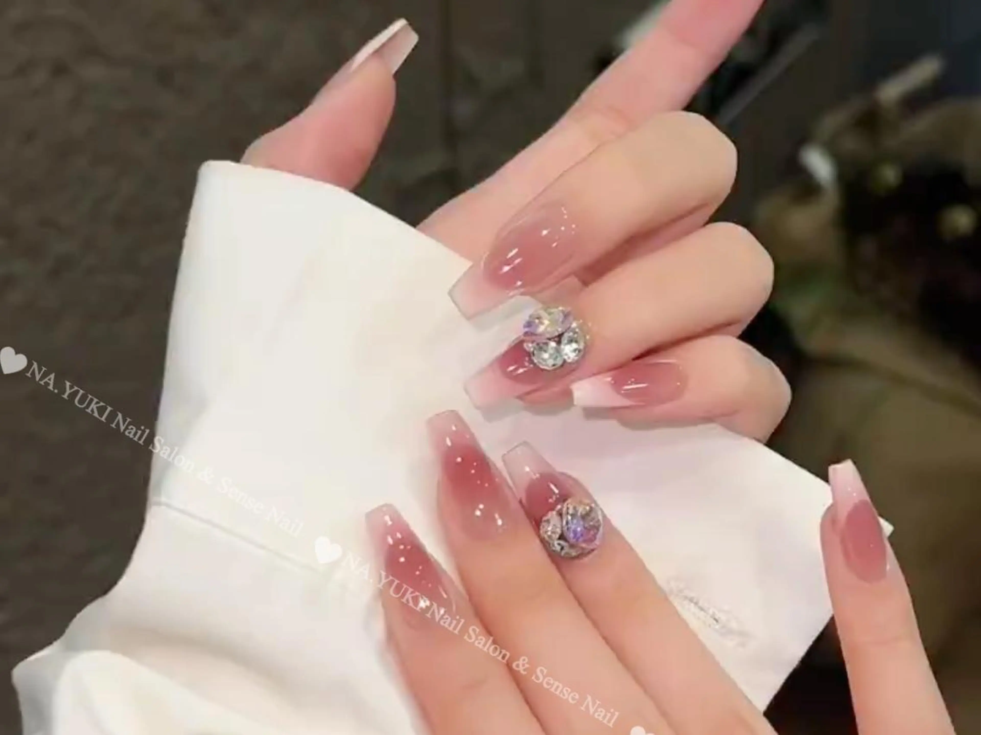 ネイル 🦋 Queenieのネイルデザイン