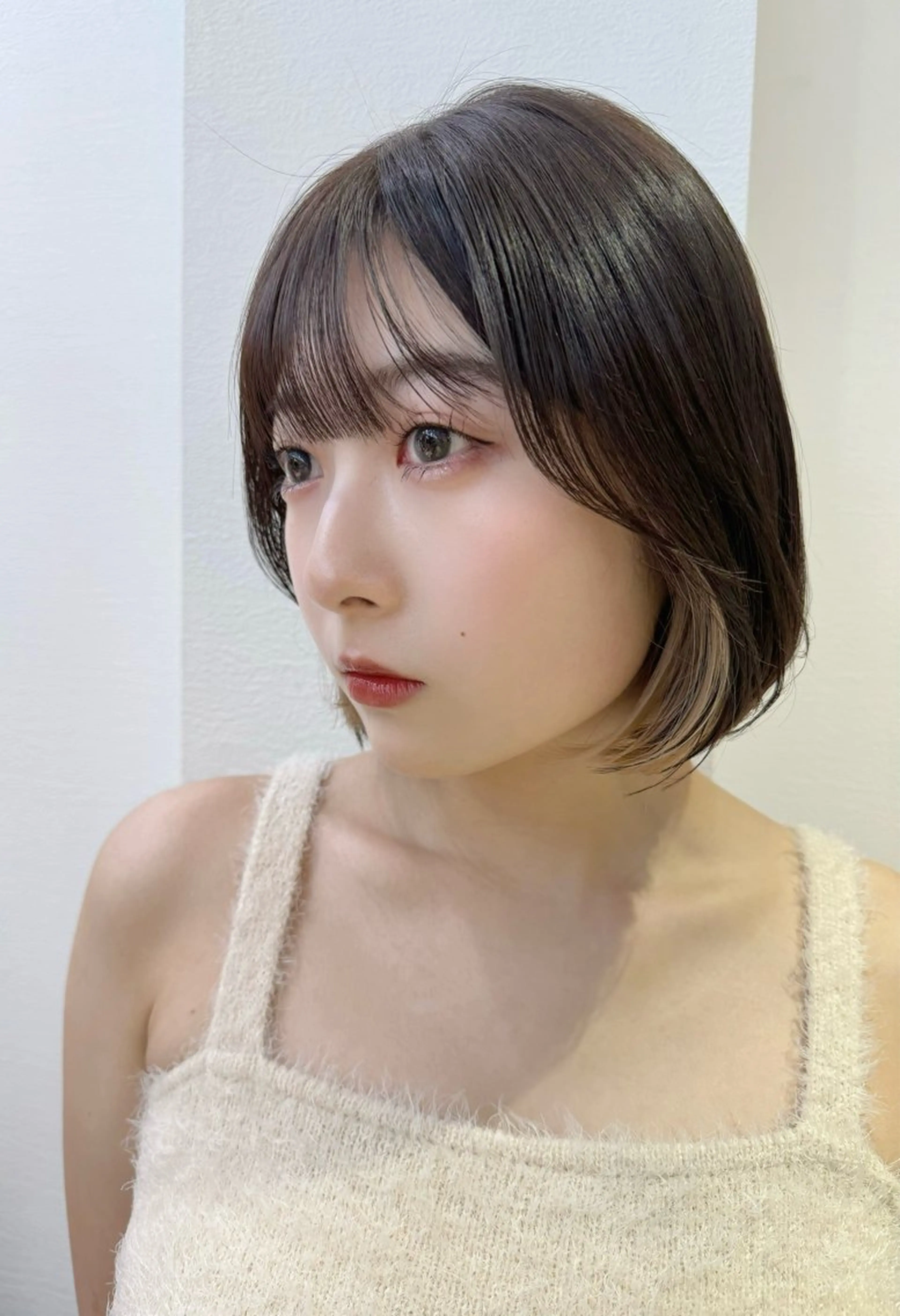 ショート カット ヘアカラー トリートメント 韓国ヘア/レイヤー/ 髪質改善🫧西田のヘアスタイル