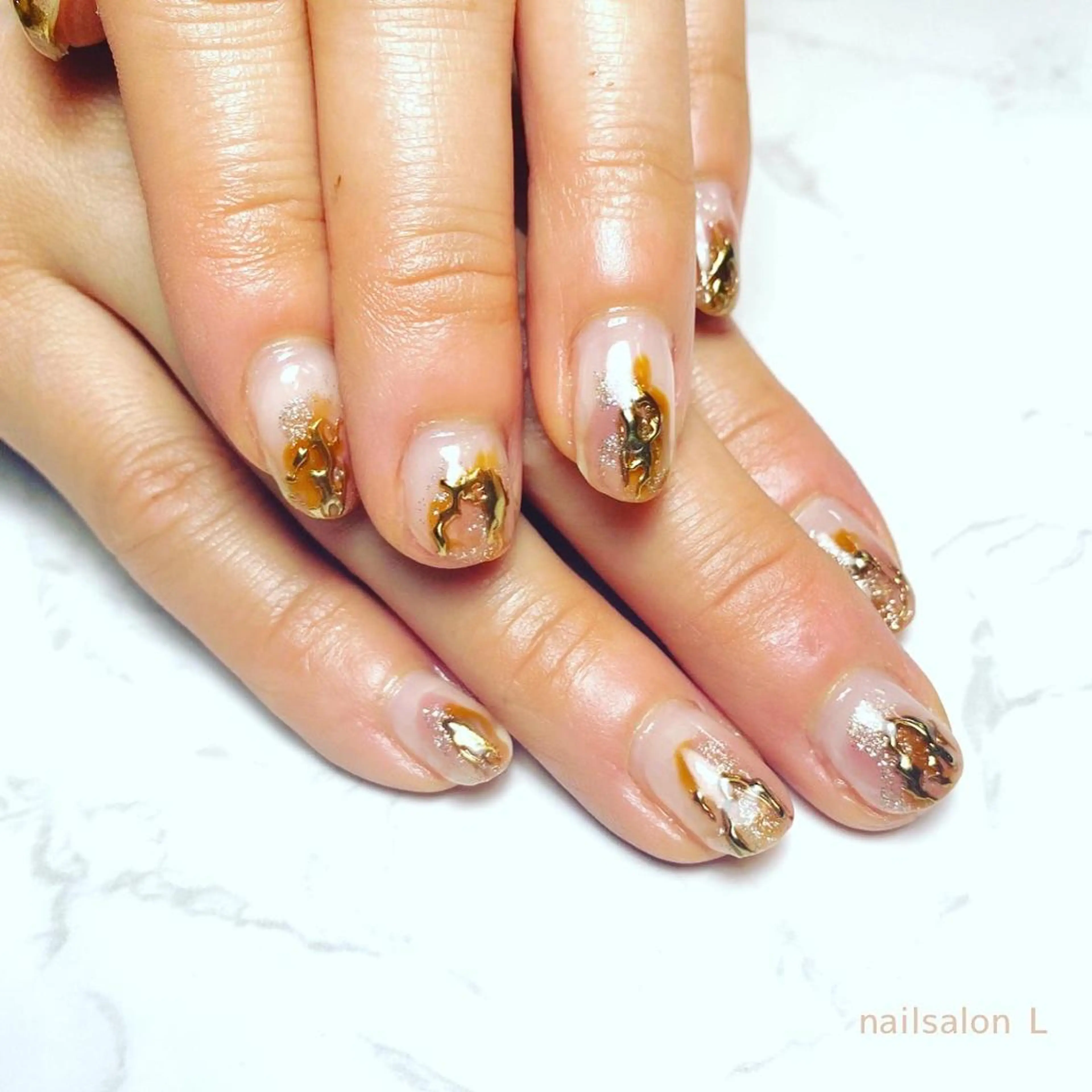 ネイル ニュアンスネイル ハンドネイル 吉川市 ネイルサロンLのネイルデザイン