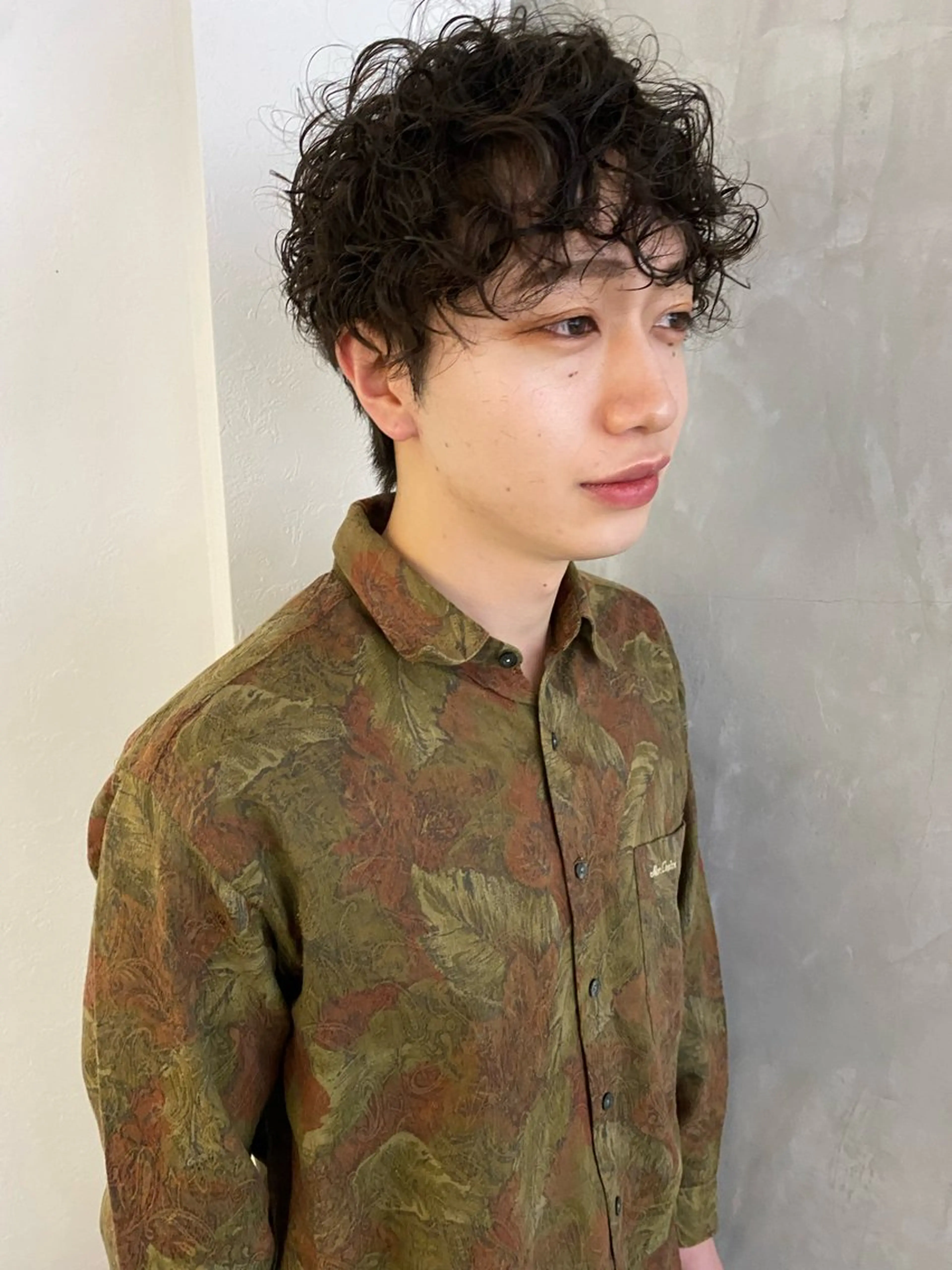 ショート パーマ メンズ マッシュ メンズパーマ 森貴裕/ベージュ/ パーマ/オリーブのヘアスタイル