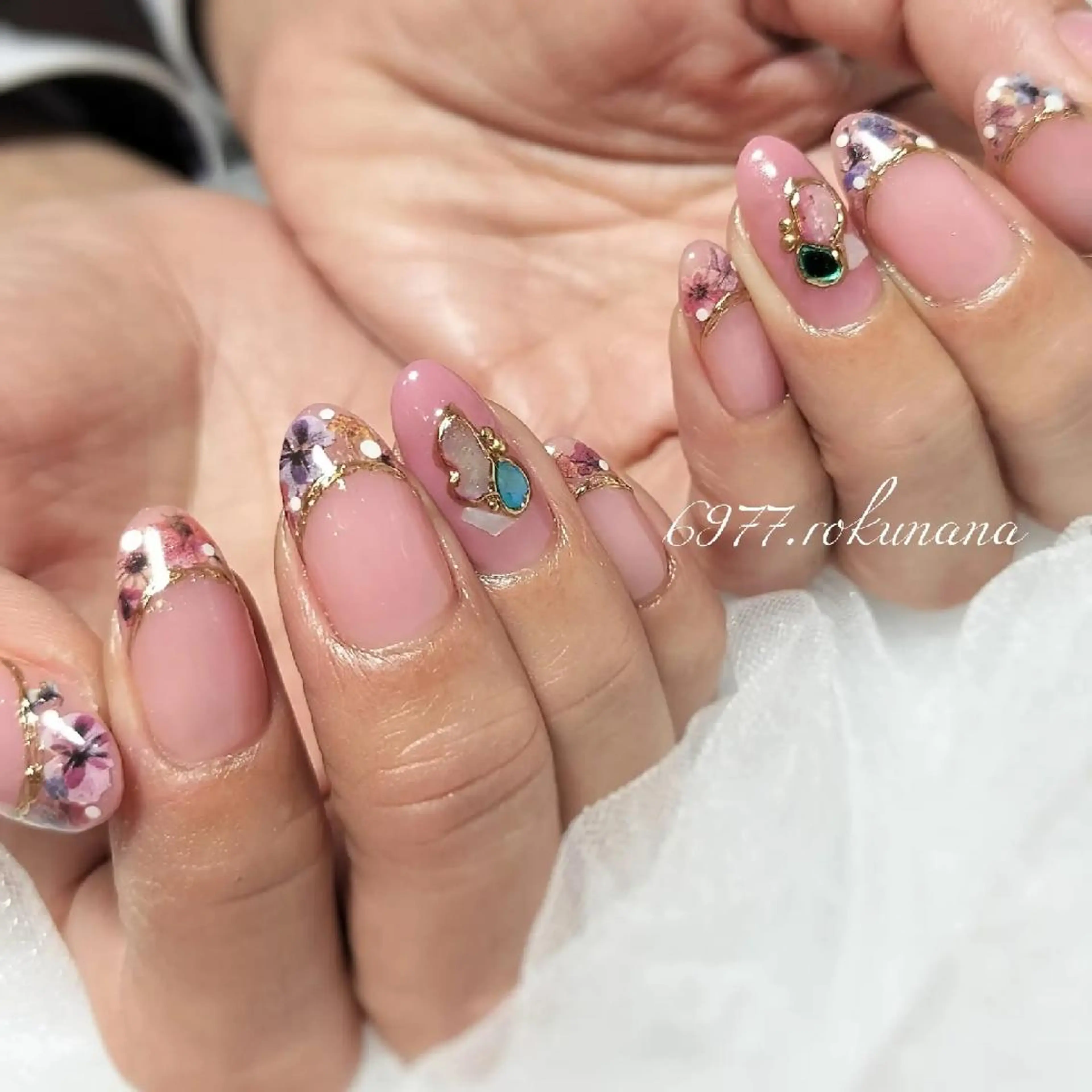 ネイル rokunana 佐野のネイルデザイン