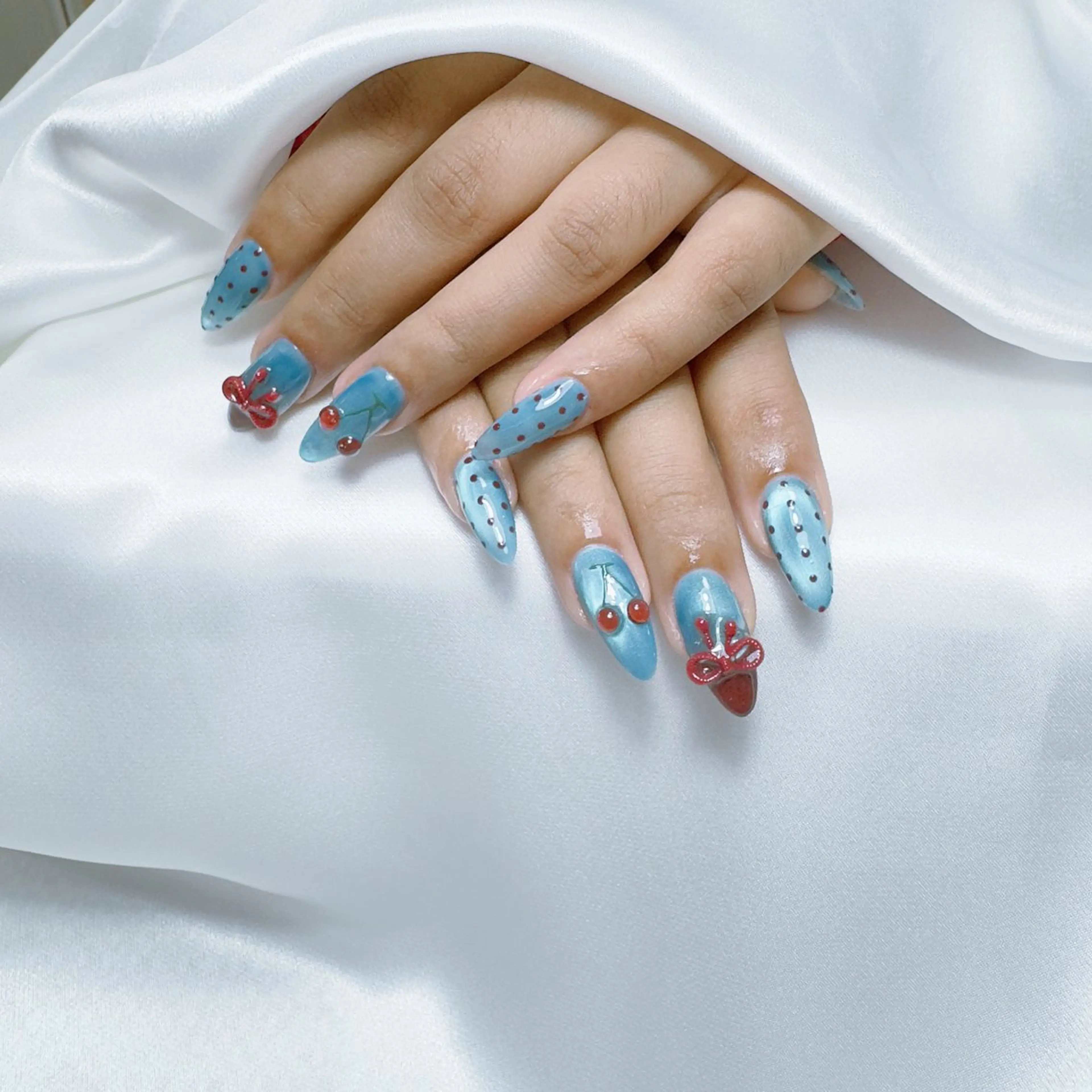 ネイル アートネイル 成人式 ジェルネイル ニュアンスネイル ネイルチップ Kora Nailのネイルデザイン
