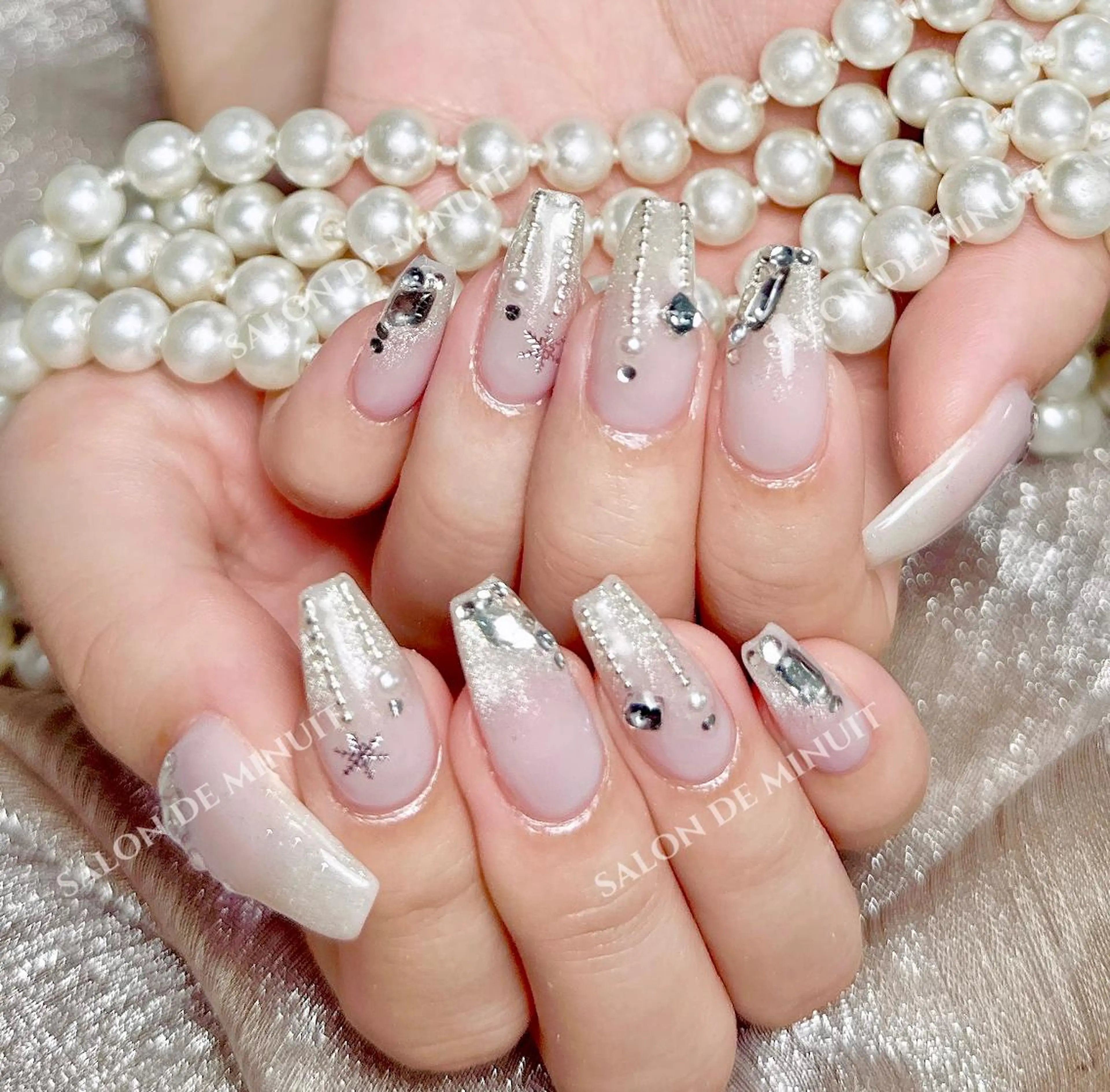 ネイル ハンドネイル ハンドケア Salon de Minuit🦩のネイルデザイン
